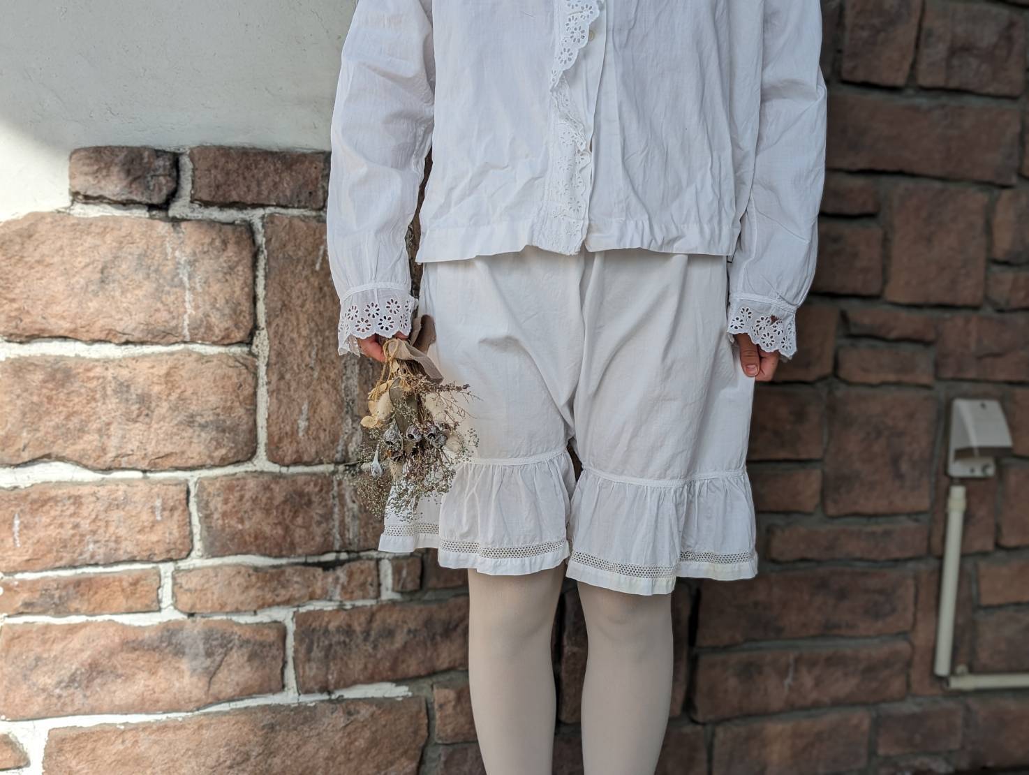 Euro Vintage(ヨーロッパヴィンテージ) Grain_20's ~french cotton clooney lace gathered blouse/フレンチコットン刺繍ギャザーブラウス 表記なし(Lサイズ程度) ホワイト