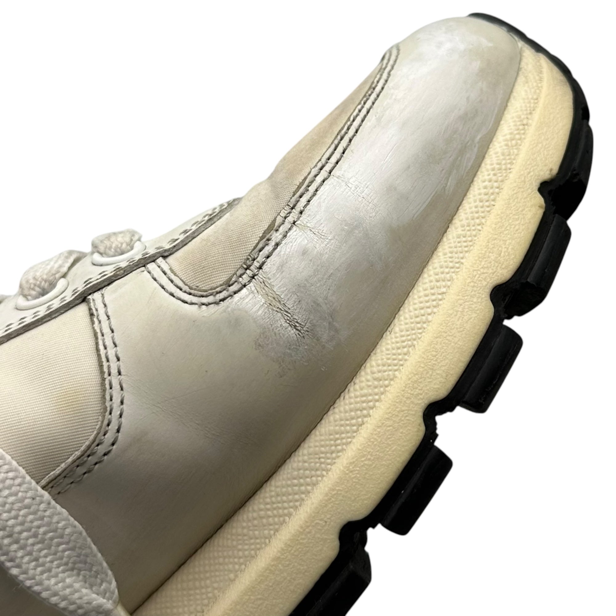 PRADA(プラダ) RE-NYLON Sneakers リナイロン トライアングル ロゴ レースアップ ローカット スニーカー 2EG 406 6 1/2(25.5cm〜26.0cm) ホワイト
