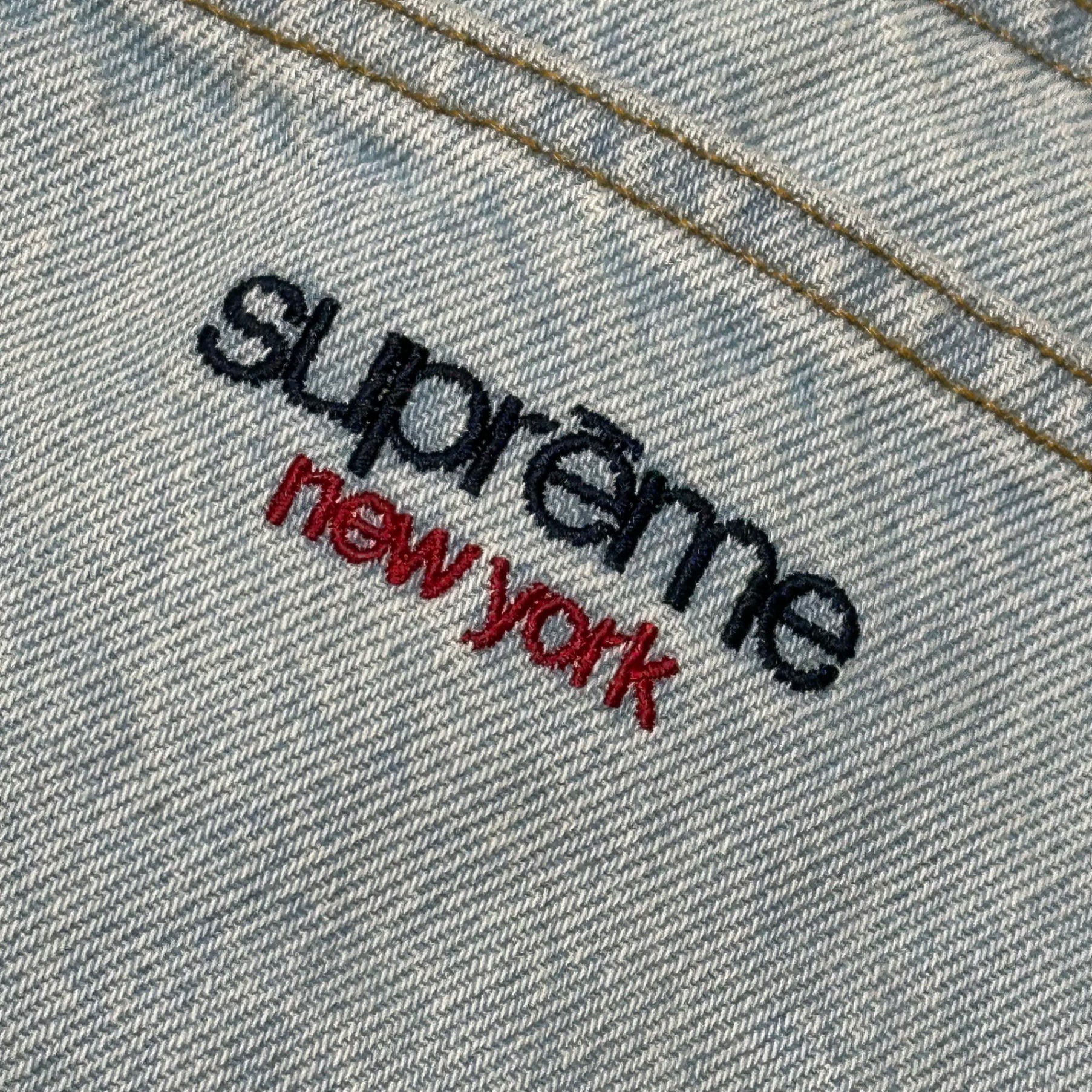 SUPREME(シュプリーム) 24AW Baggy Jean Light Washed Indigo バギー