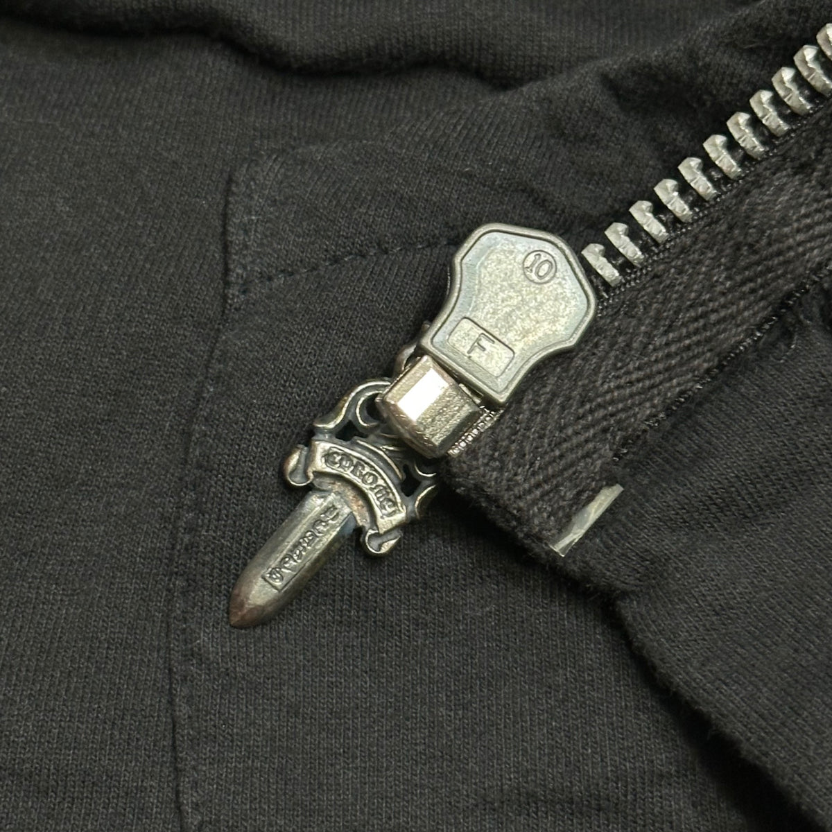 CHROME HEARTS(クロムハーツ) 1990's Dagger-Charm Zip-Front Back-Print Zip Hoodie ダガー チャーム ジップ フロント バック プリント ジップ パーカー XS ブラック×ホワイト 90s アーカイブ 稀少