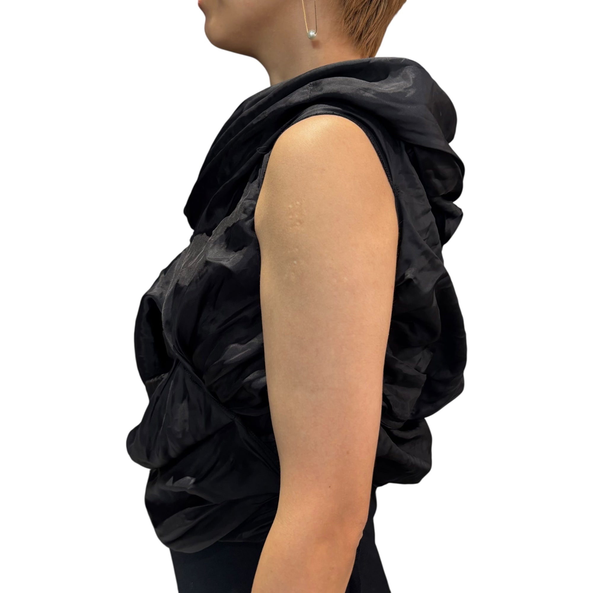 COMME des GARCONS(コムデギャルソン) 11AW Twisted volume gathered sleeveless blouse 捻じれ ボリュームギャザー ノースリーブ ブラウス GH-B016 S ブラック AD2011
