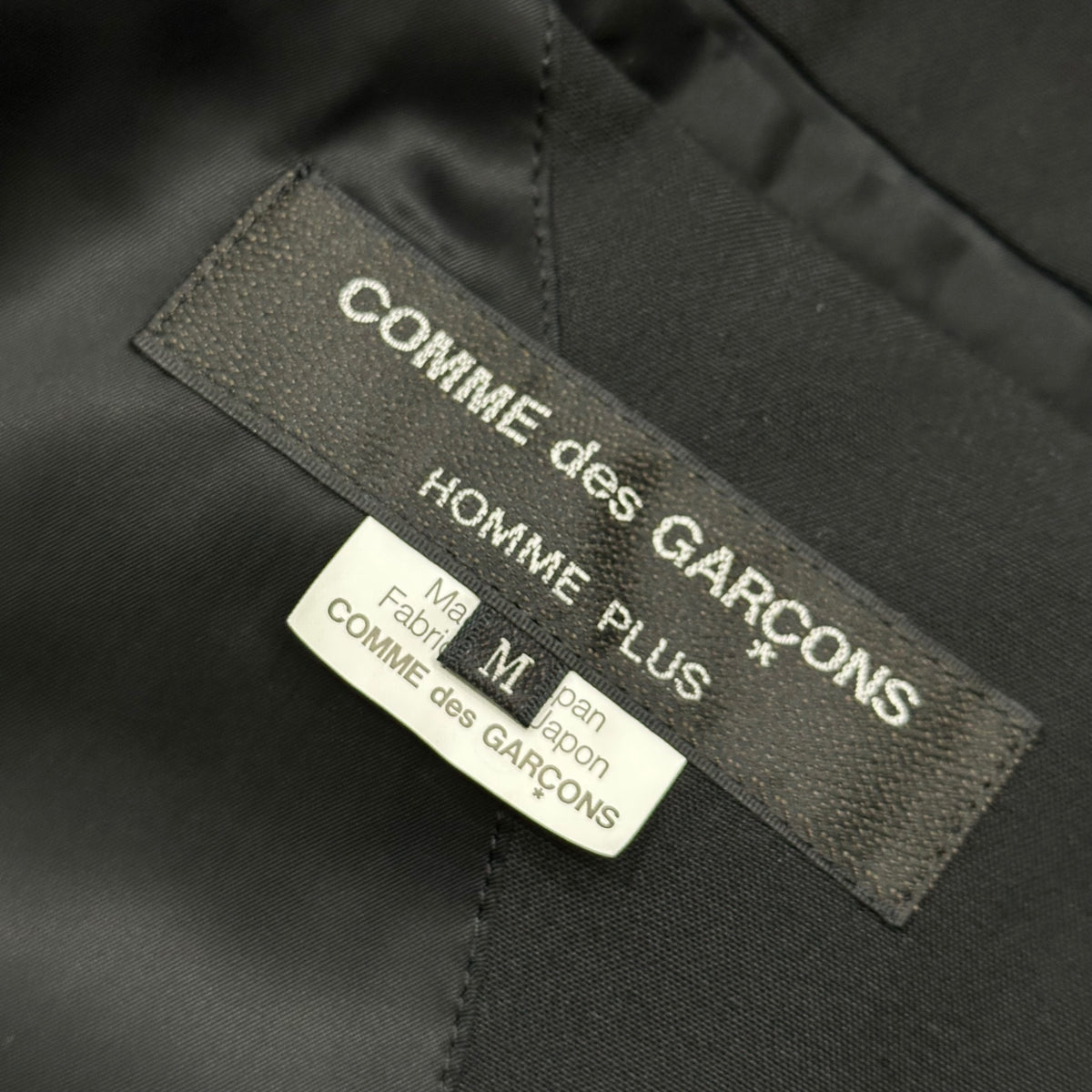 COMME des GARCONS HOMME PLUS(コムデギャルソンオムプリュス) 2012AW ”Neither Man Nor Woman” Rose Print Collarless Jacket 薔薇 プリント ノーカラー ジャケット PJ-J084 M ブラック AD2012 男でも女でもない