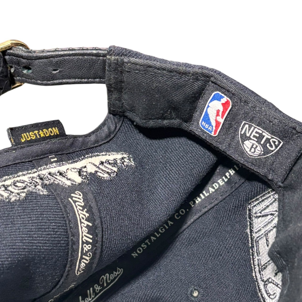 JUST DON×MITCHELL & NESS(ジャストドン×ミッチェルアンドネス) RSVP DALLERY ”BROOKLYN NETS” スナップバック キャップ パイソン レザー ブラック ブラック 帽子 コラボ 限定 NBA