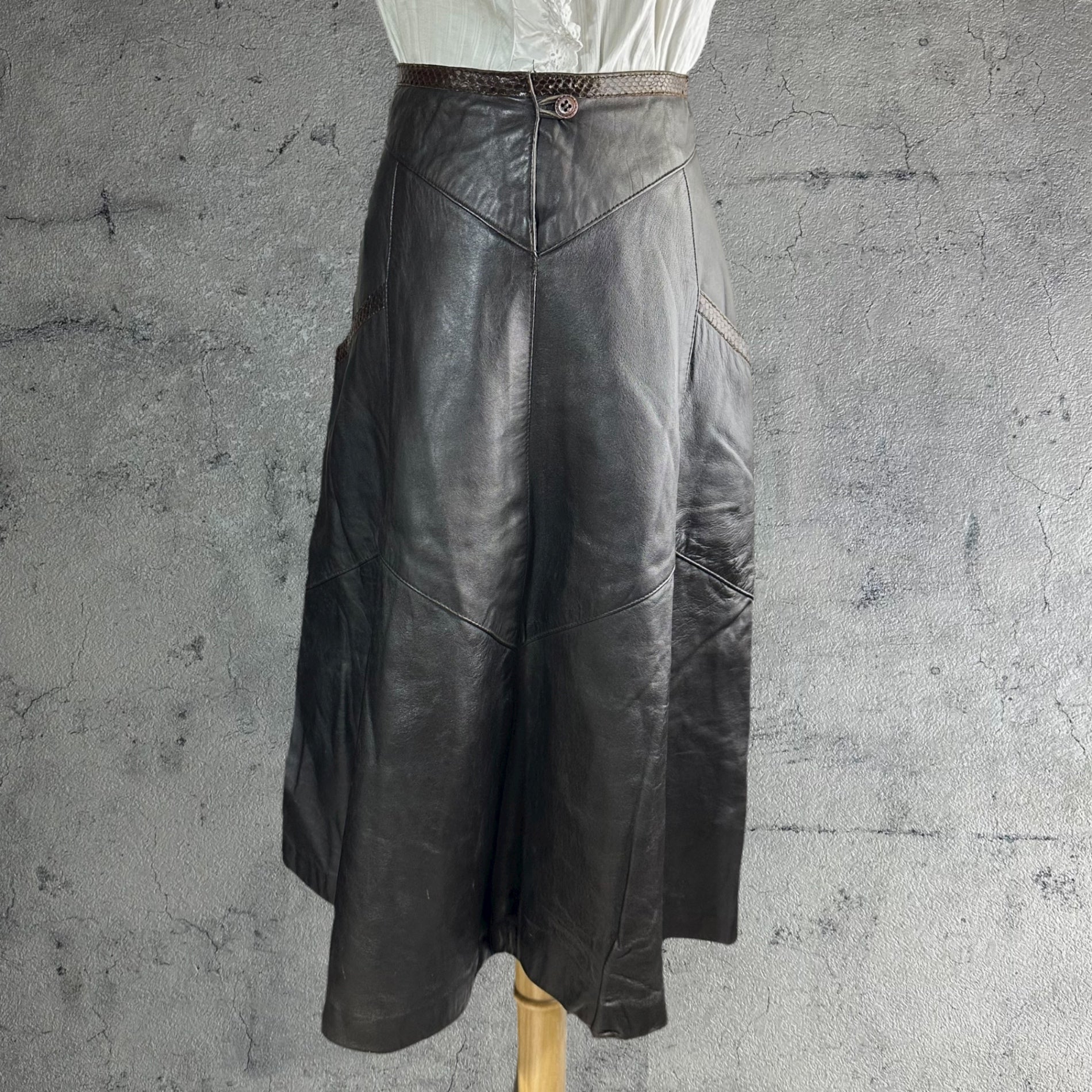Euro vintage(ヨーロッパヴィンテージ) 80's~ snake＆goat leather skirt フレアなレザースカート M~L程度 ブラウン