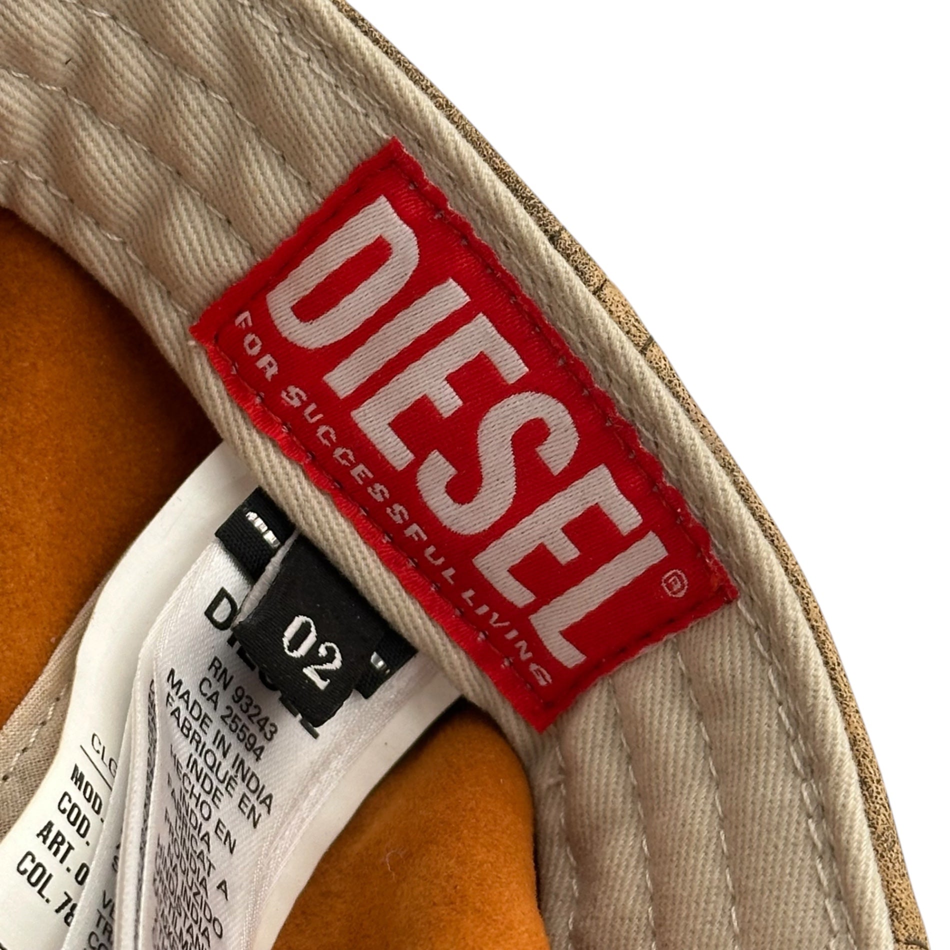DIESEL(ディーゼル) C-BAR Leather Cap ロゴ レザー キャップ A11543 OPFAN 02 ブラウン ヴィンテージ加工