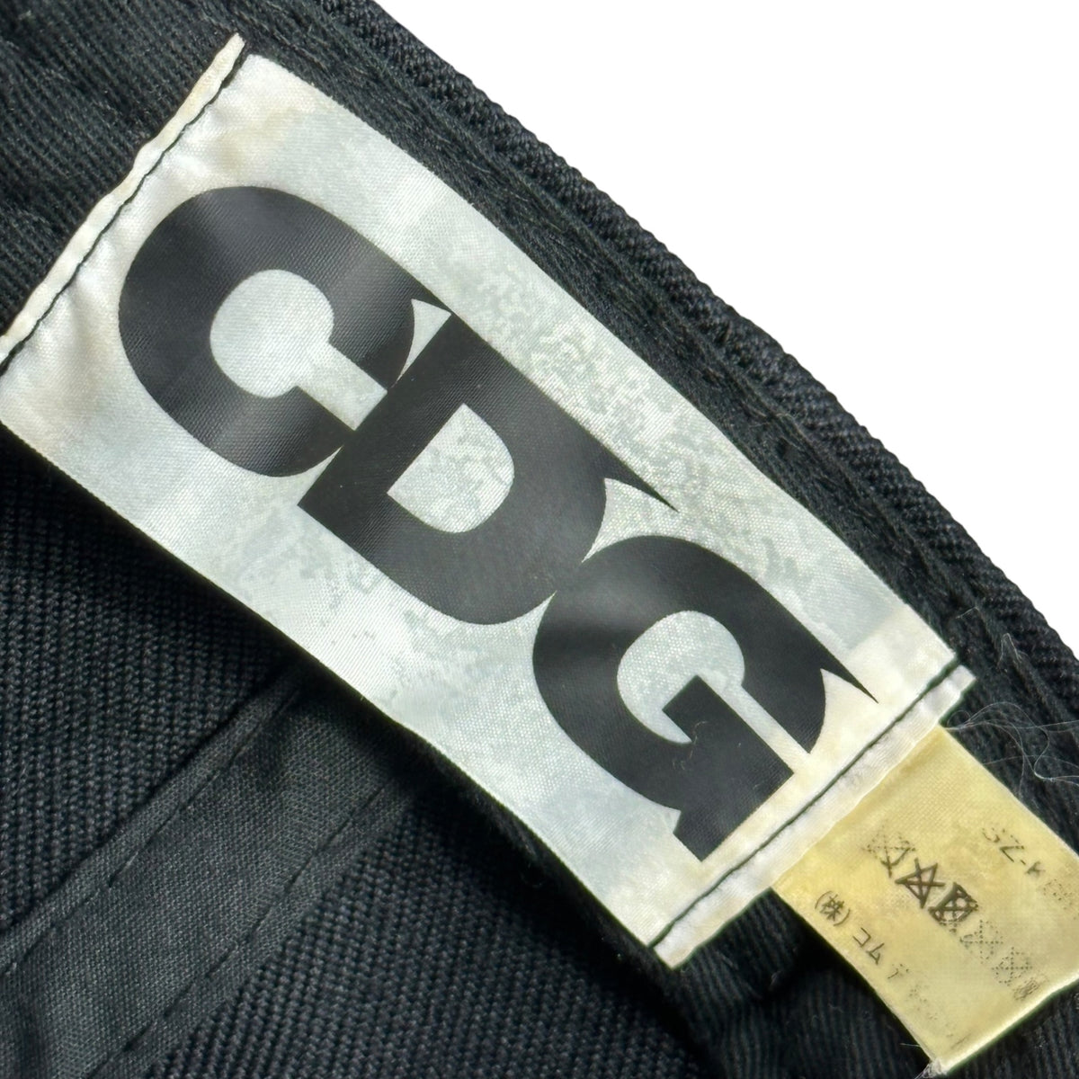 CDG COMME des GARCONS(シーディージーコムデギャルソン) Logo baseball cap ロゴ ベースボール キャップ ブラック×ホワイト