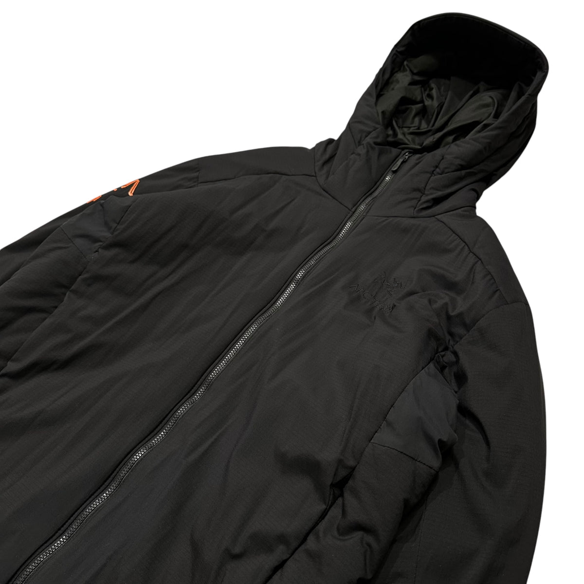 ARC'TERYX(アークテリクス) 2020AW BEAMS LOGO ATOM AR HOODY ビームス ロゴ アトム 中綿 フーディ ジャケット 28176-126048 S ブラック×オレンジ