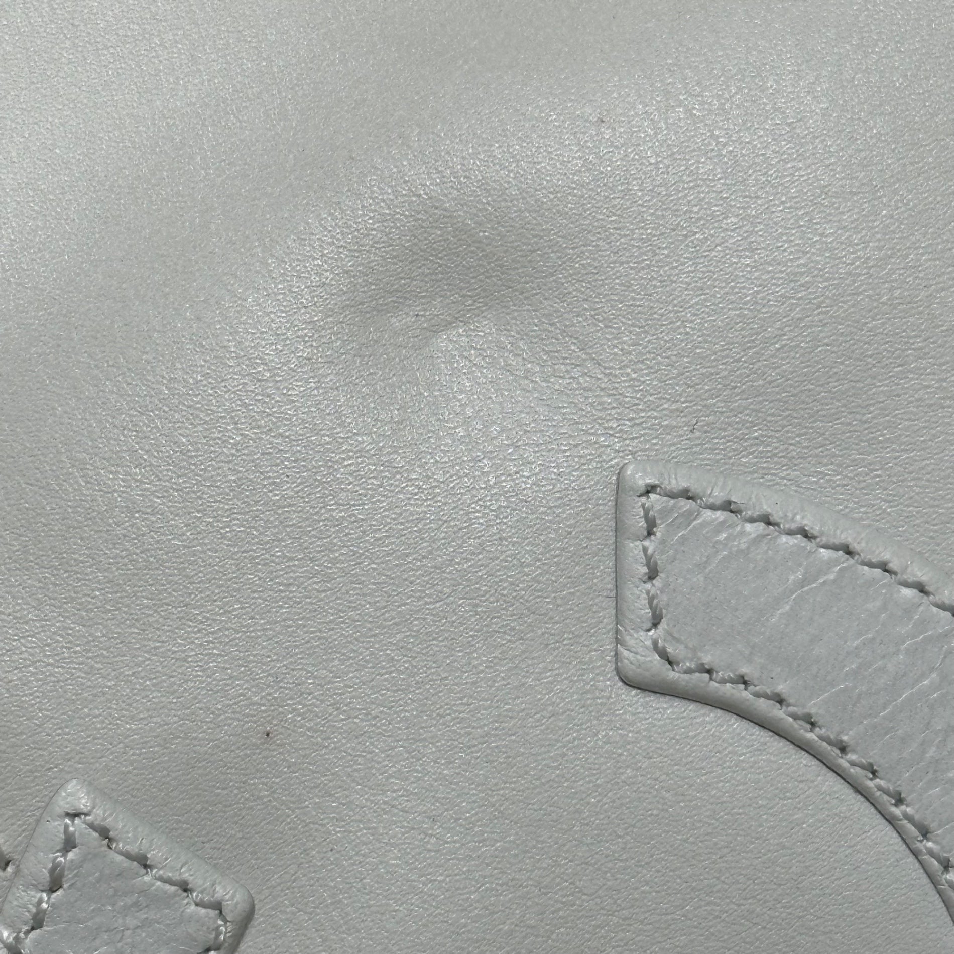 CHANEL(シャネル) 2000's CC Logo Lambskin Square Backpack ココマーク ラムスキン スクエア リュック ホワイト 600万台 バックパック