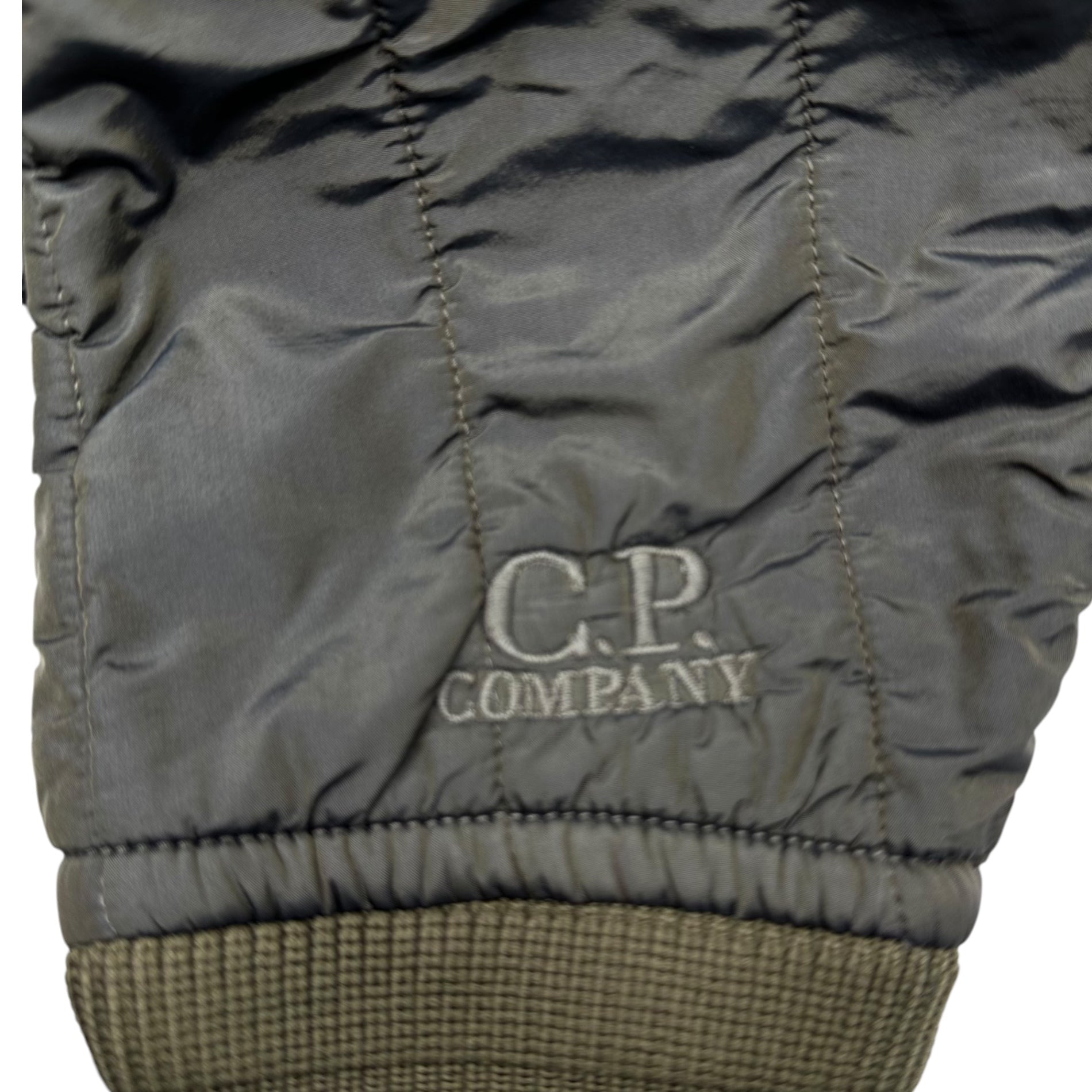 C.P.COMPANY(シーピーカンパニー) 07AW 4 pocket quilted hooded jacket 4ポケット キルティング フーデット ジャケット 4718M155 46 オリーブ 00's マウンテンパーカー ナイロン