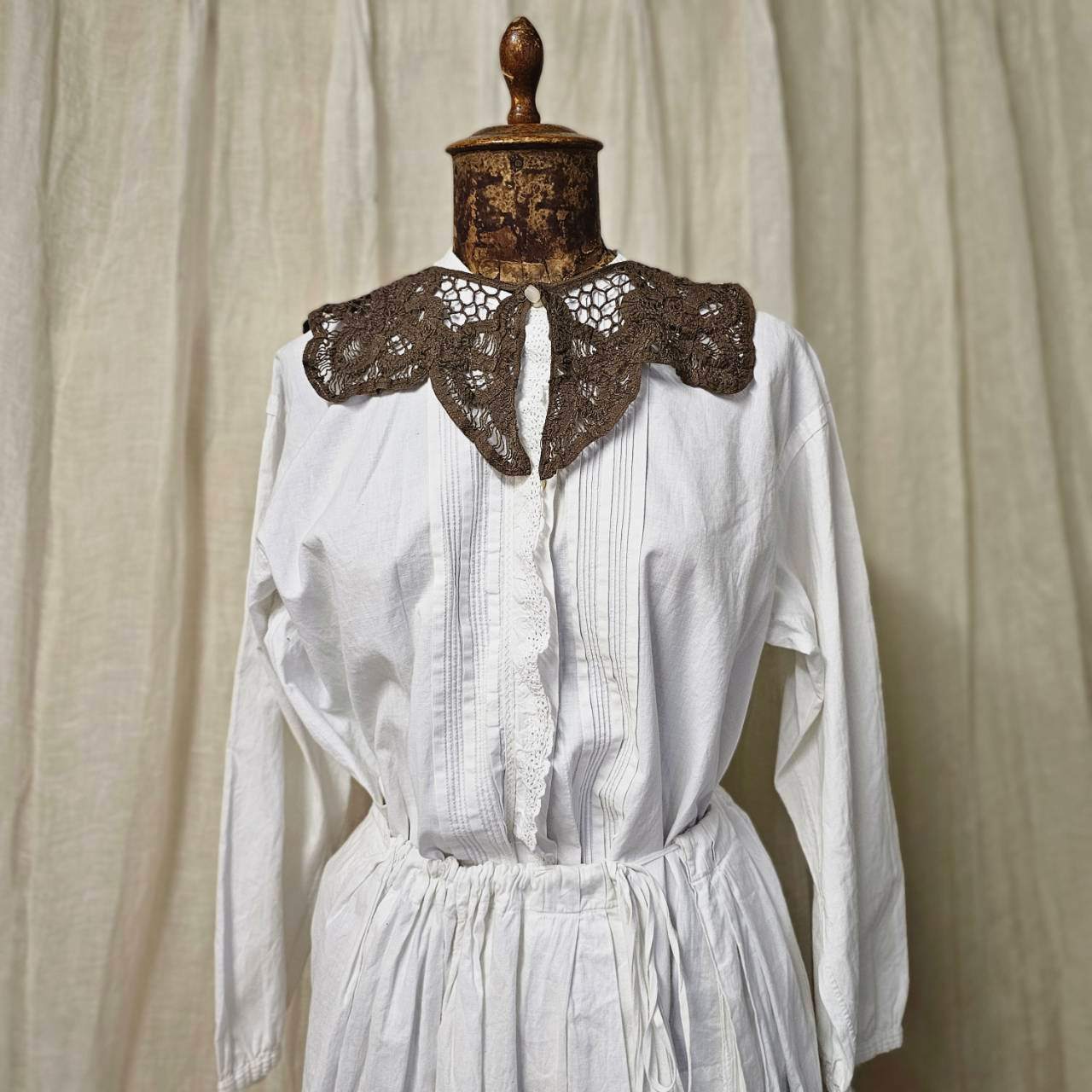 Euro vintage(ヨーロッパヴィンテージ) flower batten lace collar 花模様のバテンレースたっぷりのつけ襟 - アンティークブラウン