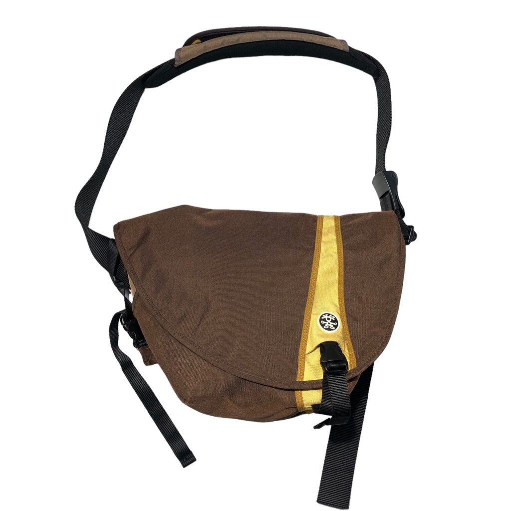 5953 楽しくっ CRUMPLER クランプラー ショルダーバッグ15インチカメラ 