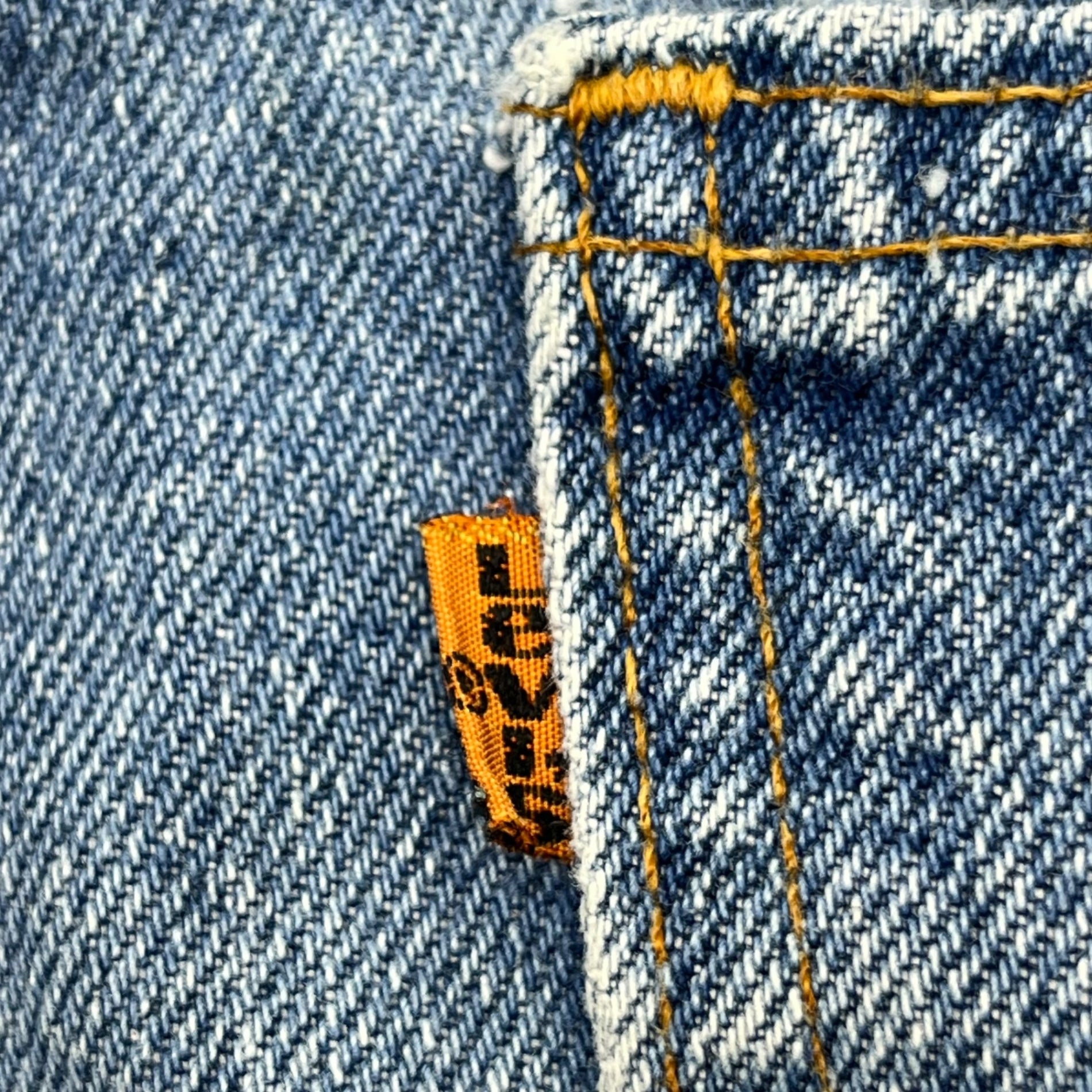 Levi's(リーバイス) 80's ~ 90's CANADA made 505 vintage denim pants ヴィンテージ デニム パンツ 40505-0215 36/30 ライトインディゴ テーパード 古着 オレンジタブ