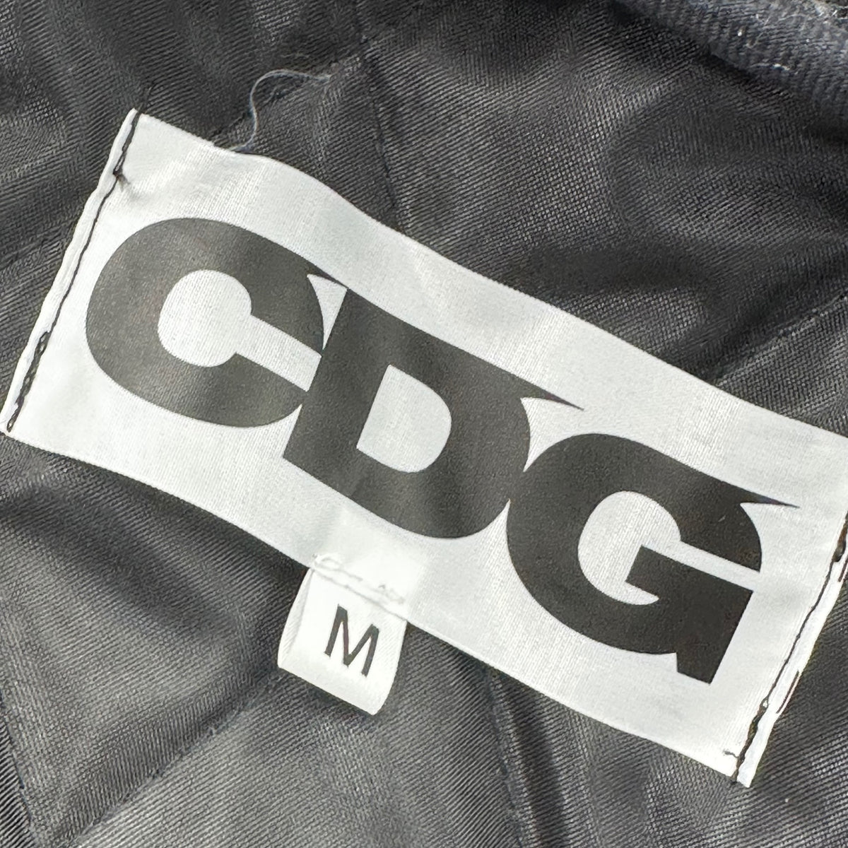 CDG COMME des GARCONS(シーディージーコムデギャルソン) 84-85 STAFF BLOUSON QUILTED 84-85 スタッフ ブルゾン キルティング SZ-J002 M ブラック AD2025 ジャケット