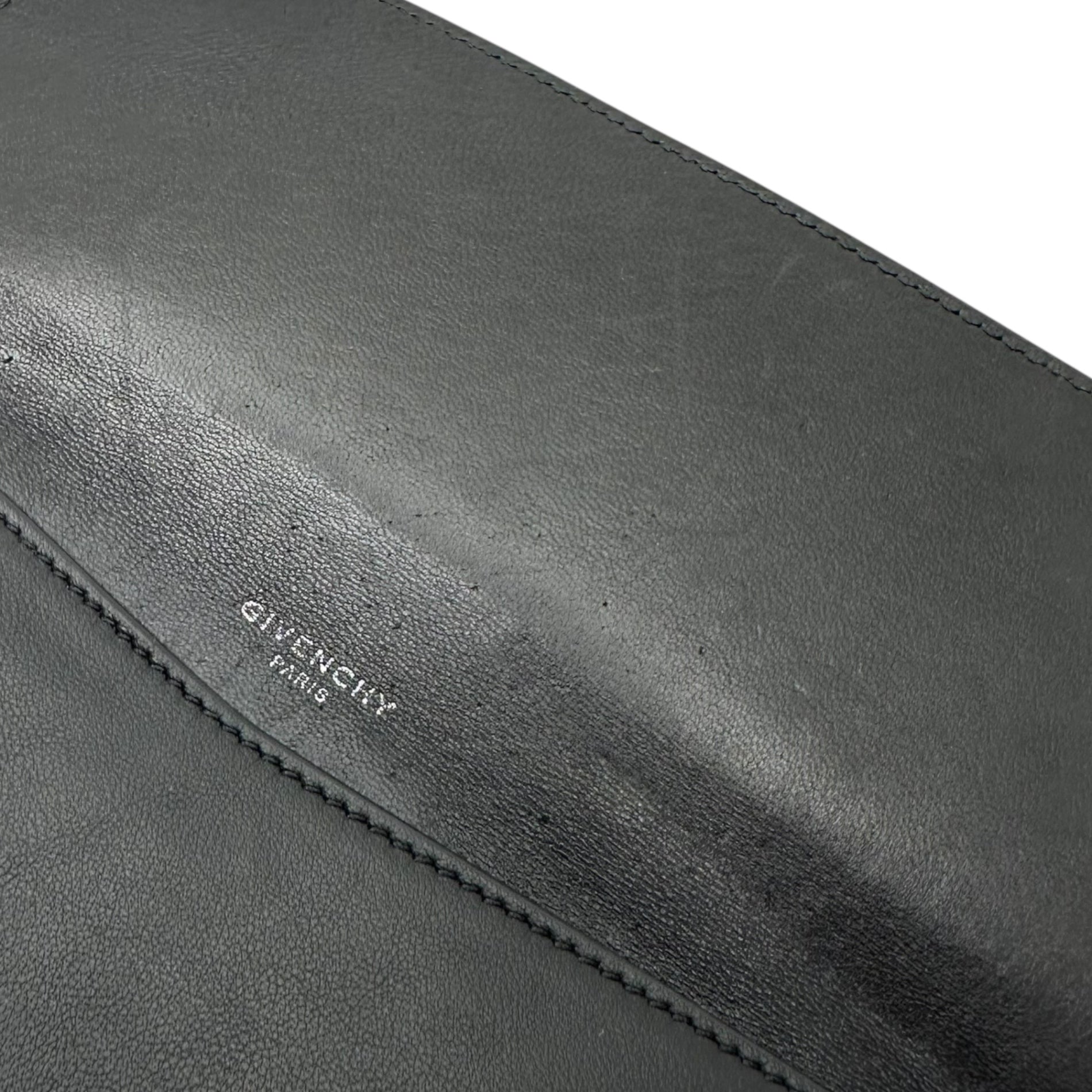 GIVENCHY(ジバンシィ) URBAN Clutch bag アーバン ロゴ バンド レザー クラッチ バッグ BB605HB0CQ 001 ブラック ウォレット 長財布