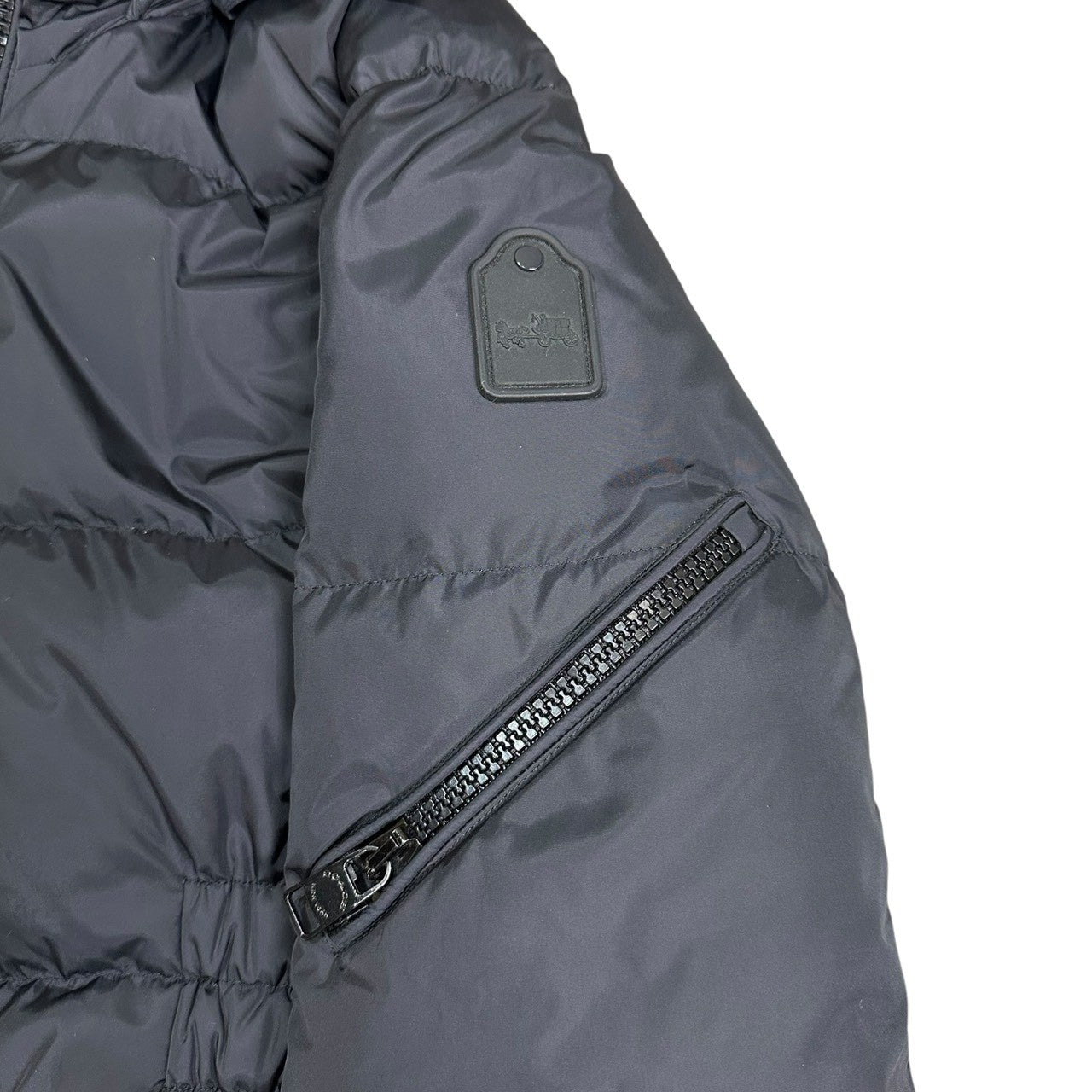 COACH(コーチ) Sheep Mouton Trim Nylon Down Jacket シープ ムートン トリム ナイロン ダウン ジャケット F86126 S ブラック