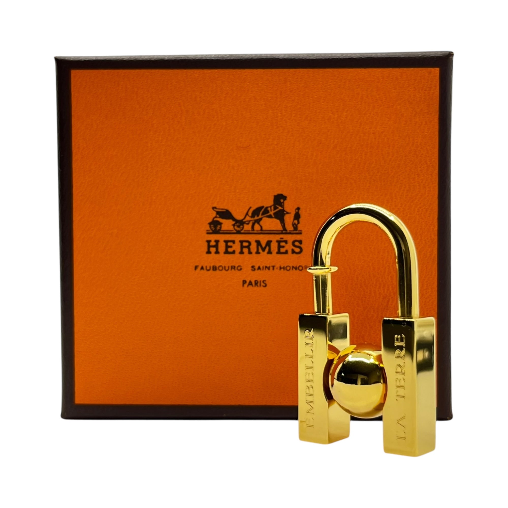 HERMES(エルメス) 2001年限定 Classic H and Earth Cadena Charm クラシックH 地球 テラ カデナ チャーム 年間テーマ 「A la Decouverte de beaute du monde」  ～未知なる地球の美を求めて～ ゴールド 箱付 ペンダントトップにも