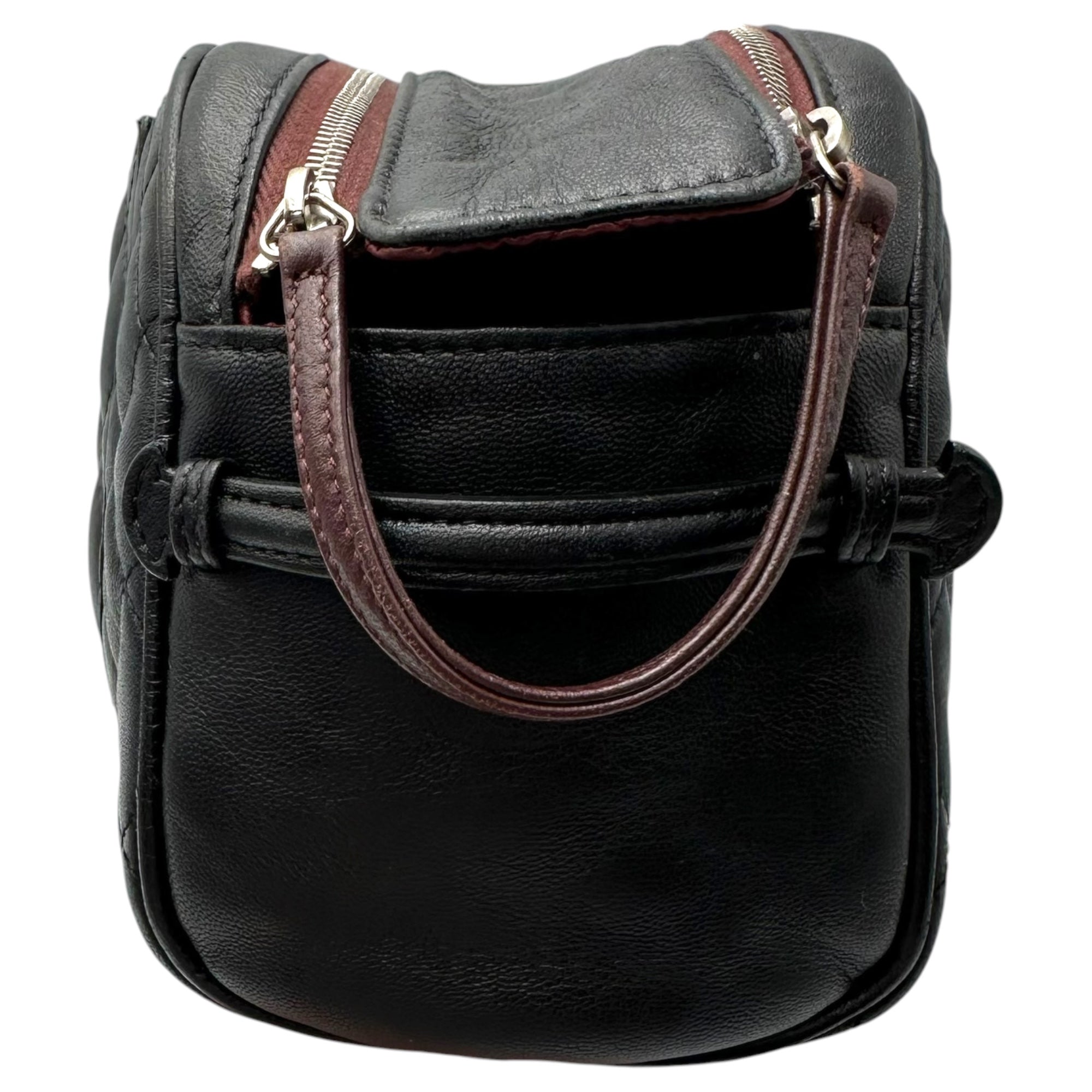 CHANEL(シャネル) Matelasse Large Toiletry Case - Lambskin マトラッセ ラージ トワレ ポーチ  ラムスキン ブラック 2012年製造 16番台 16****** ココマーク ケース バッグ コスメ