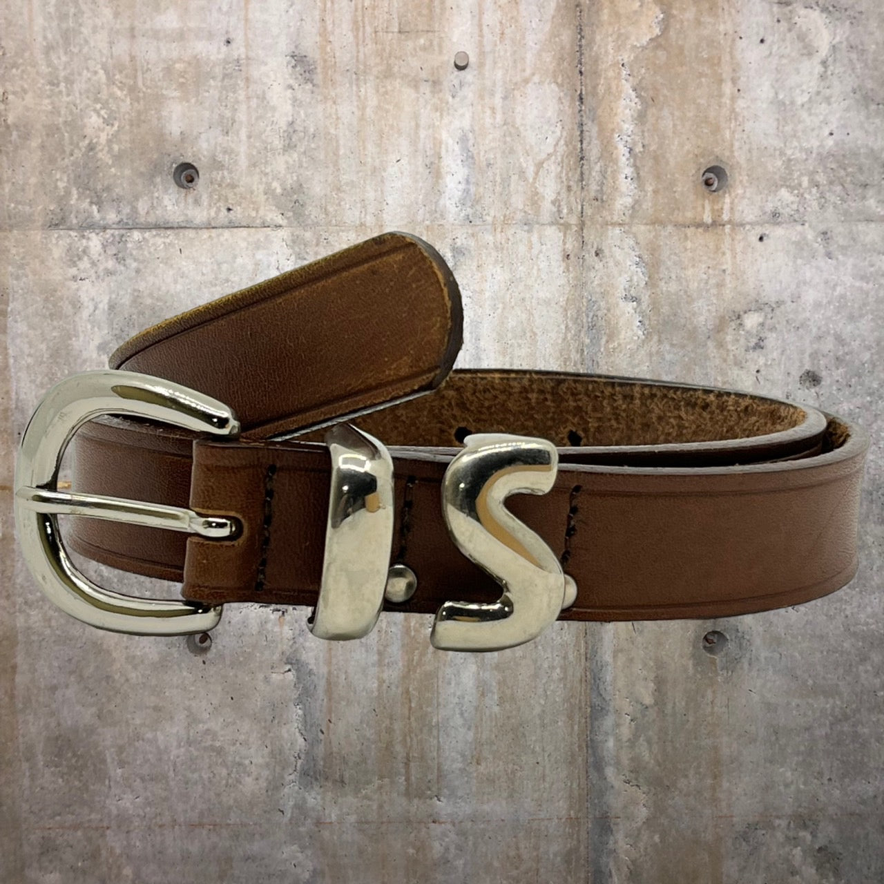 i.s. ISSEY MIYAKE(アイエス イッセイミヤケ) 90's "IS"logo buckle leather belt/ロゴレザーベルト ブラウン　IS