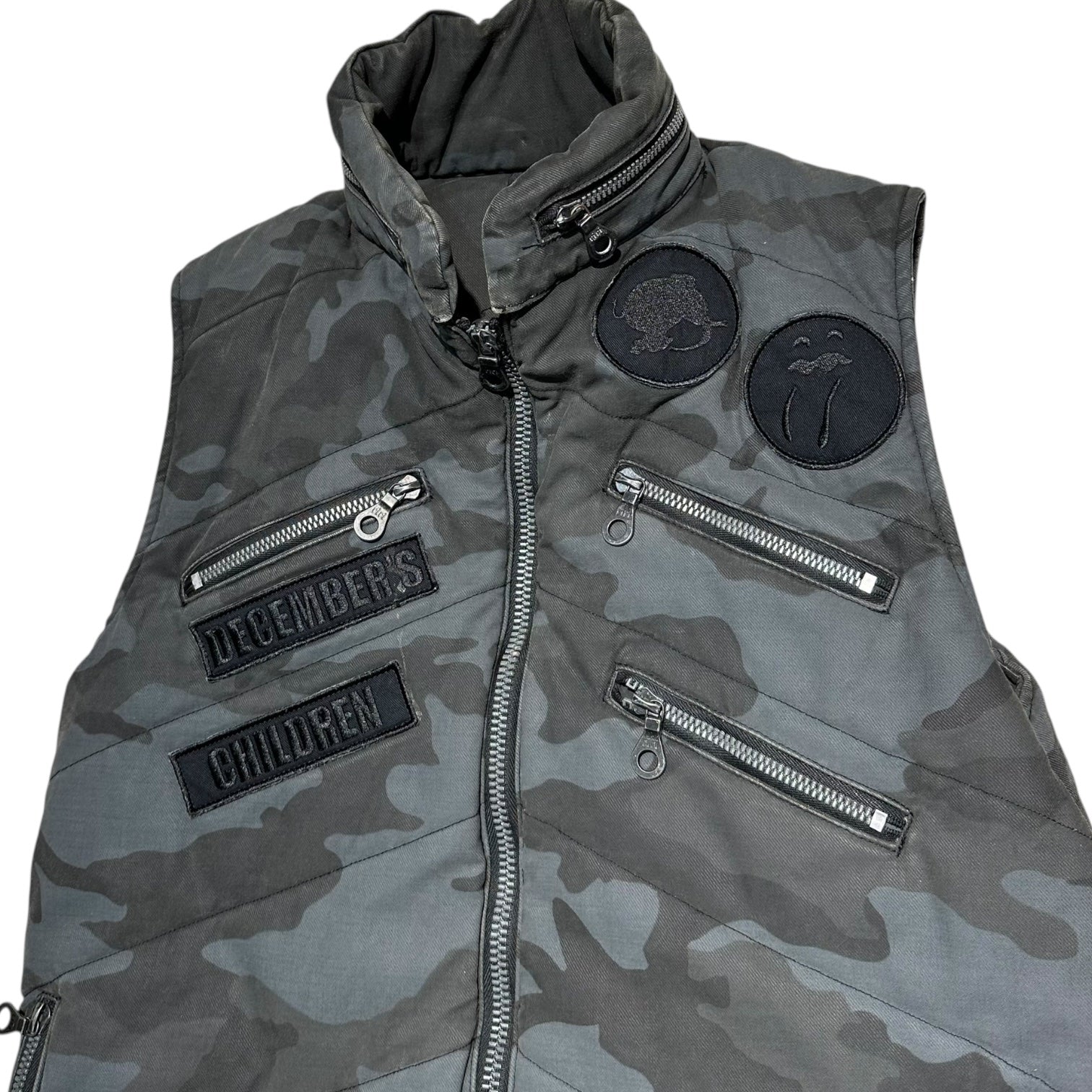 PLEDGE(プレッジ) Camouflage Padded Zip Gimmick Vest カモフラ パテッド ジップ ギミック ベスト 48 グレー