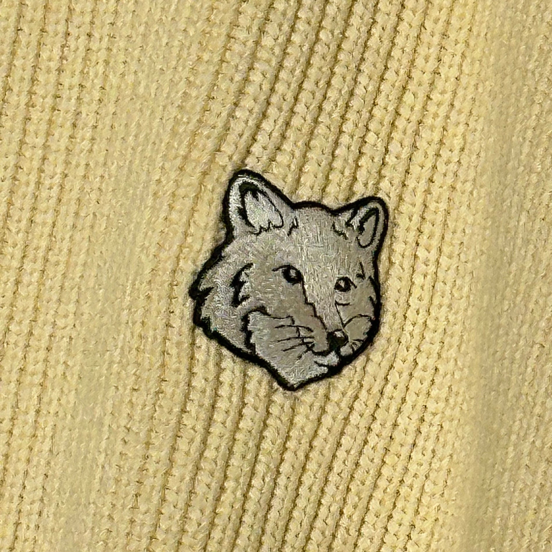 Maison Kitsune(メゾンキツネ) Foxhead C/N Crew Neck Knit フォックスヘッド コットン ナイロン クルーネック ニット MW00806KT1098 S アイボリー