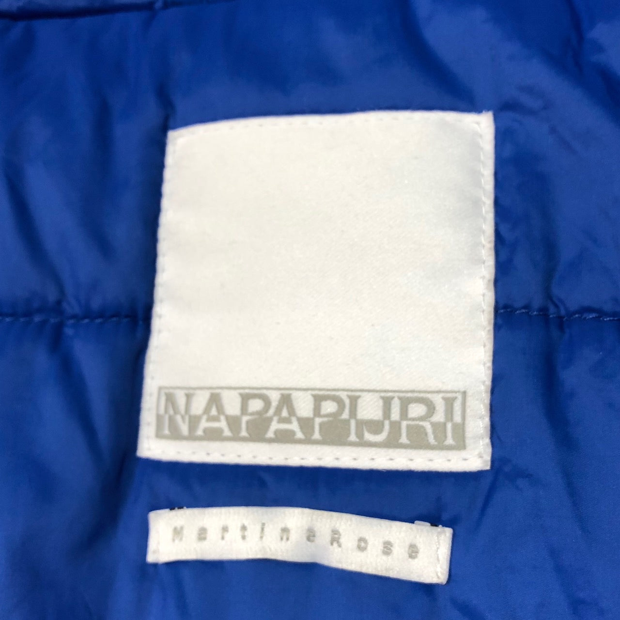 MARTINE ROSE×NAPAPIJRI(マーティン・ローズ×ナパピリ) 20AW double name hooded down jacket/フーデットダウンジャケット NP0A4EVO S ブルー