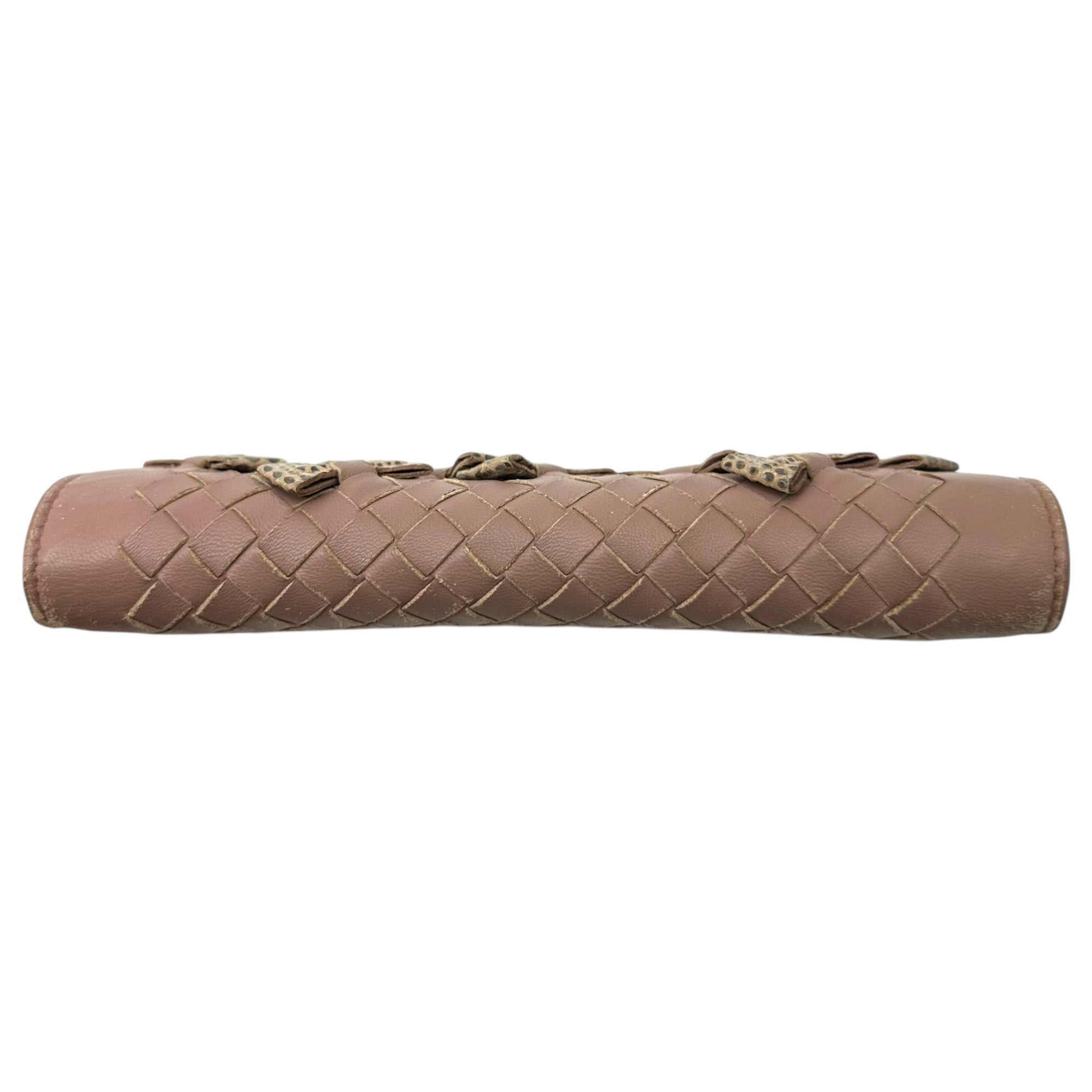 BOTTEGA VENETA ボッテガヴェネタ ロング ネックストラップブラウン