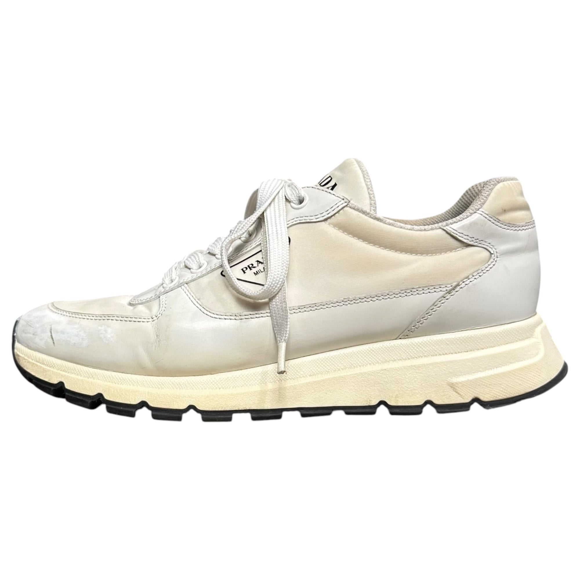 PRADA(プラダ) RE-NYLON Sneakers リナイロン トライアングル ロゴ レースアップ ローカット スニーカー 2EG 406 6 1/2(25.5cm〜26.0cm) ホワイト