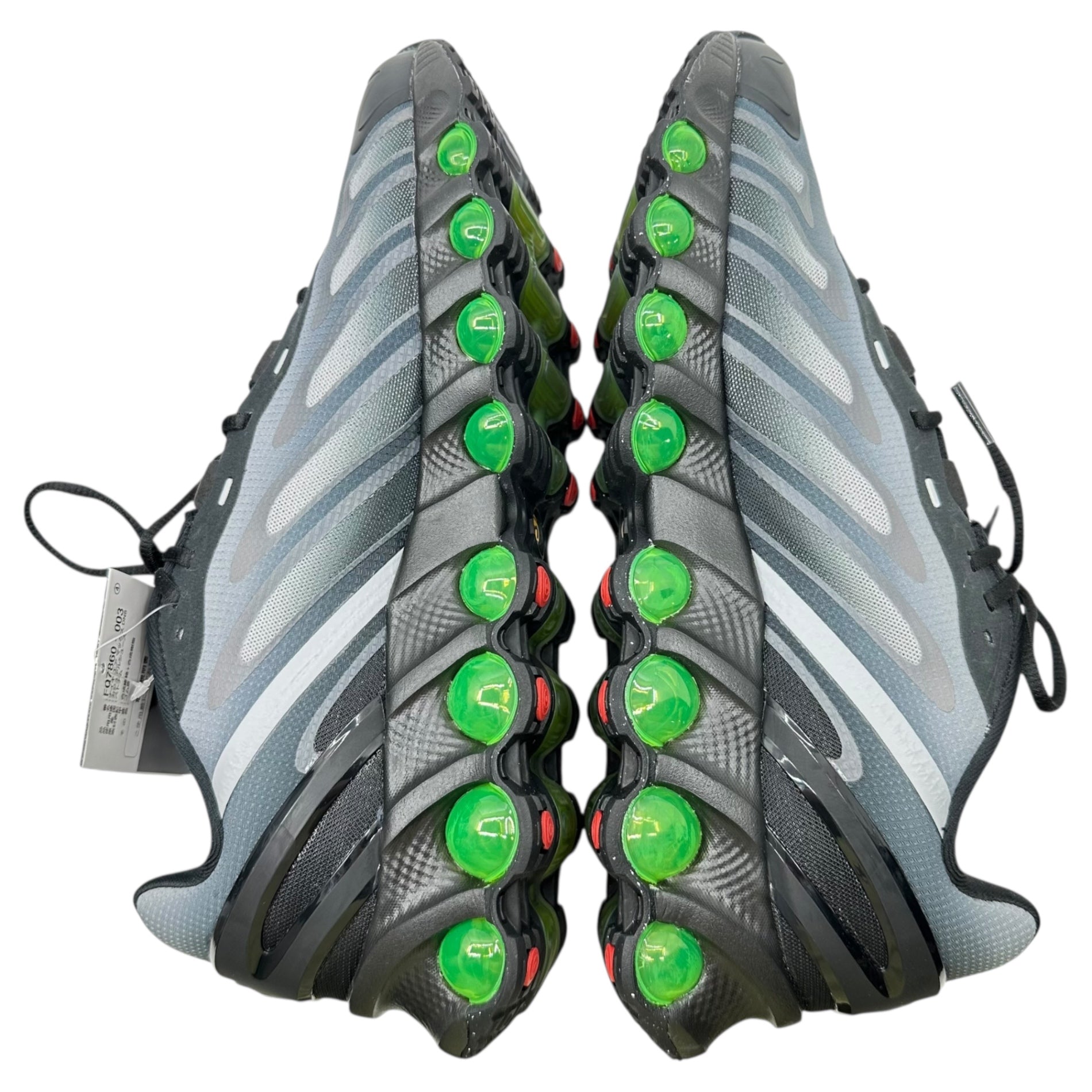 Nike AIR MAX DN8 グレー×グリーン NIKE AIR MAX DN8 BLACK/VOLT-LT SMOKE GREY-BLACK（ナイキ エア