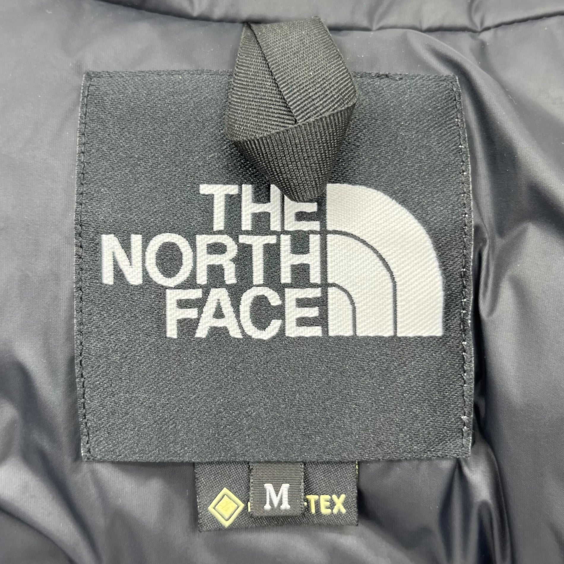 THE NORTH FACE(ノースフェイス) Mountain Down Jacket マウンテン ダウン ジャケット ND91930 M レッド×ブラック マウンテンパーカー アウトドア