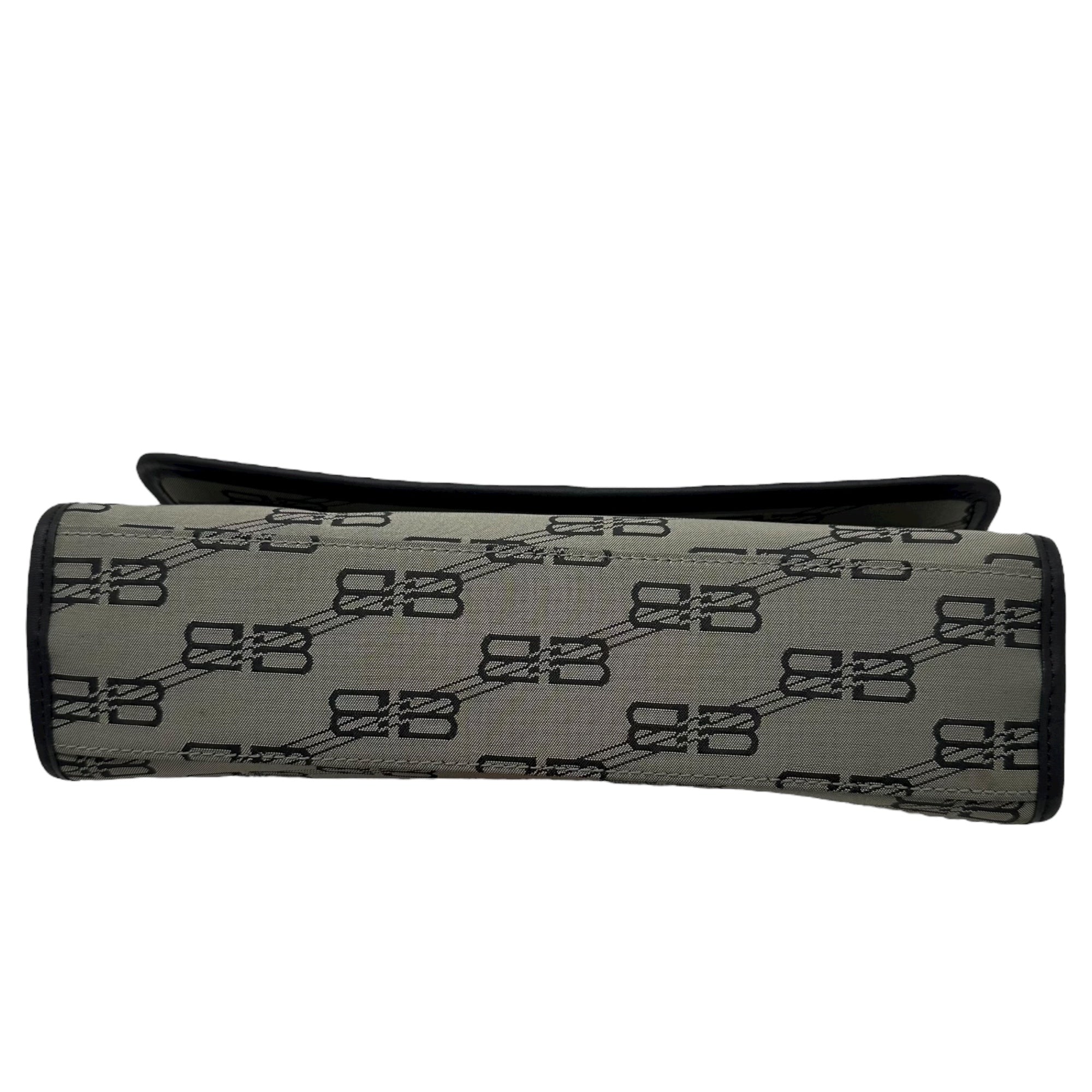 BALENCIAGA(バレンシアガ) BB All-Over Print Logo One-Shoulder Bag 総柄 ロゴ ワンショルダー バッグ グレー×ブラック ハンド 肩掛け ヴィンテージ