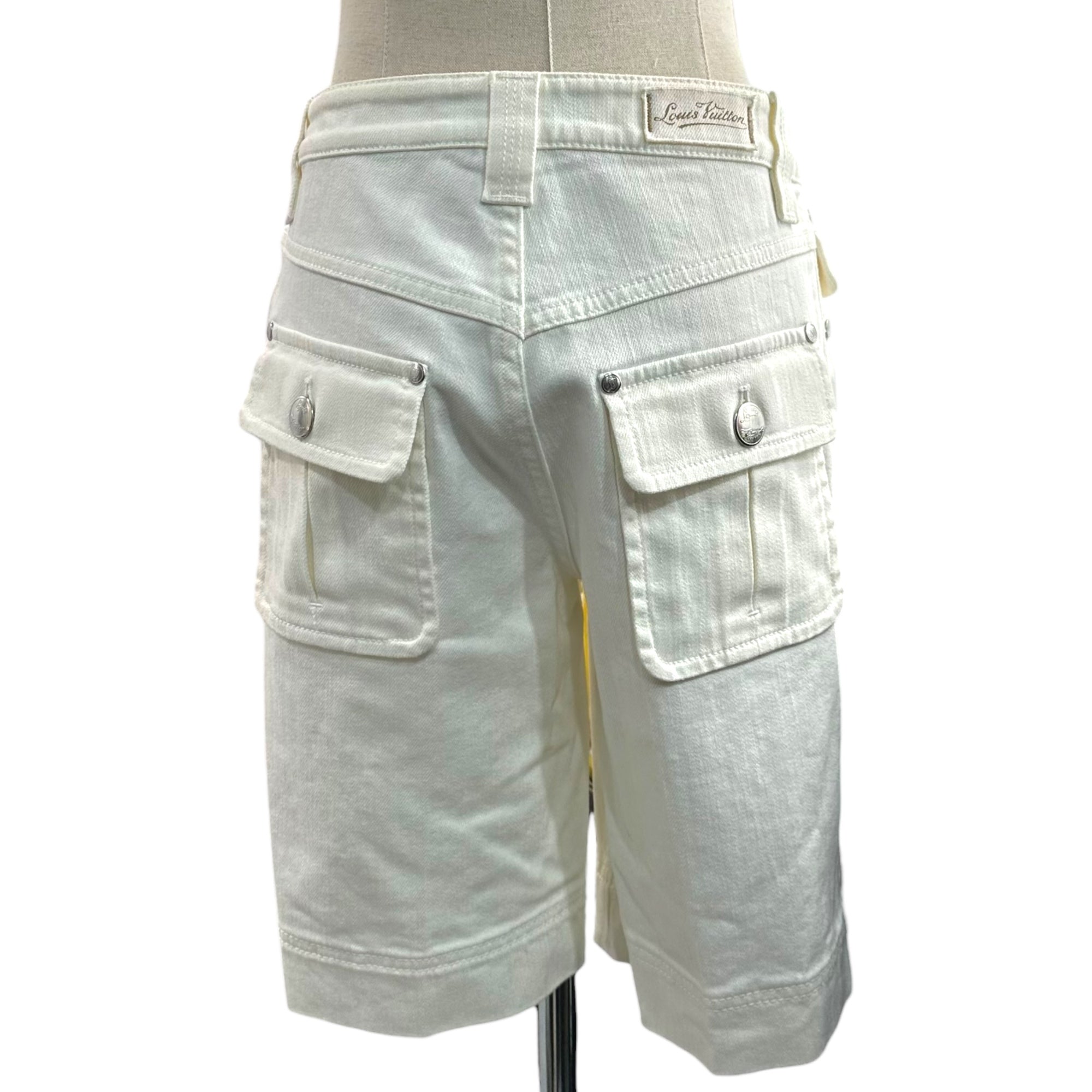 LOUIS VUITTON(ルイヴィトン) Monogram Embroidered White Denim Shorts モノグラム 刺繍 ホワイト デニム ショーツ PW091W WOPA03CKJ 38 ホワイト ショート ハーフ パンツ