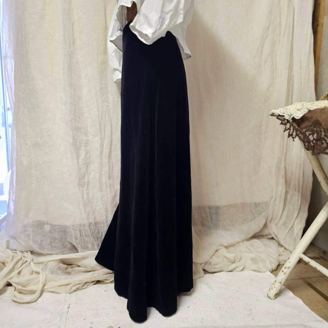 Euro vintage(ヨーロッパヴィンテージ) France black straight long skirt ベロア ロング タイトスカート S~ ブラック