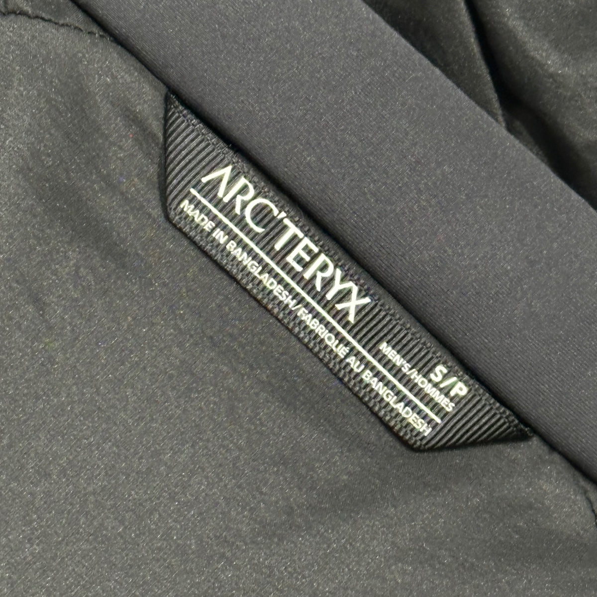 ARC'TERYX(アークテリクス) 2020AW BEAMS LOGO ATOM AR HOODY ビームス ロゴ アトム 中綿 フーディ ジャケット 28176-126048 S ブラック×オレンジ