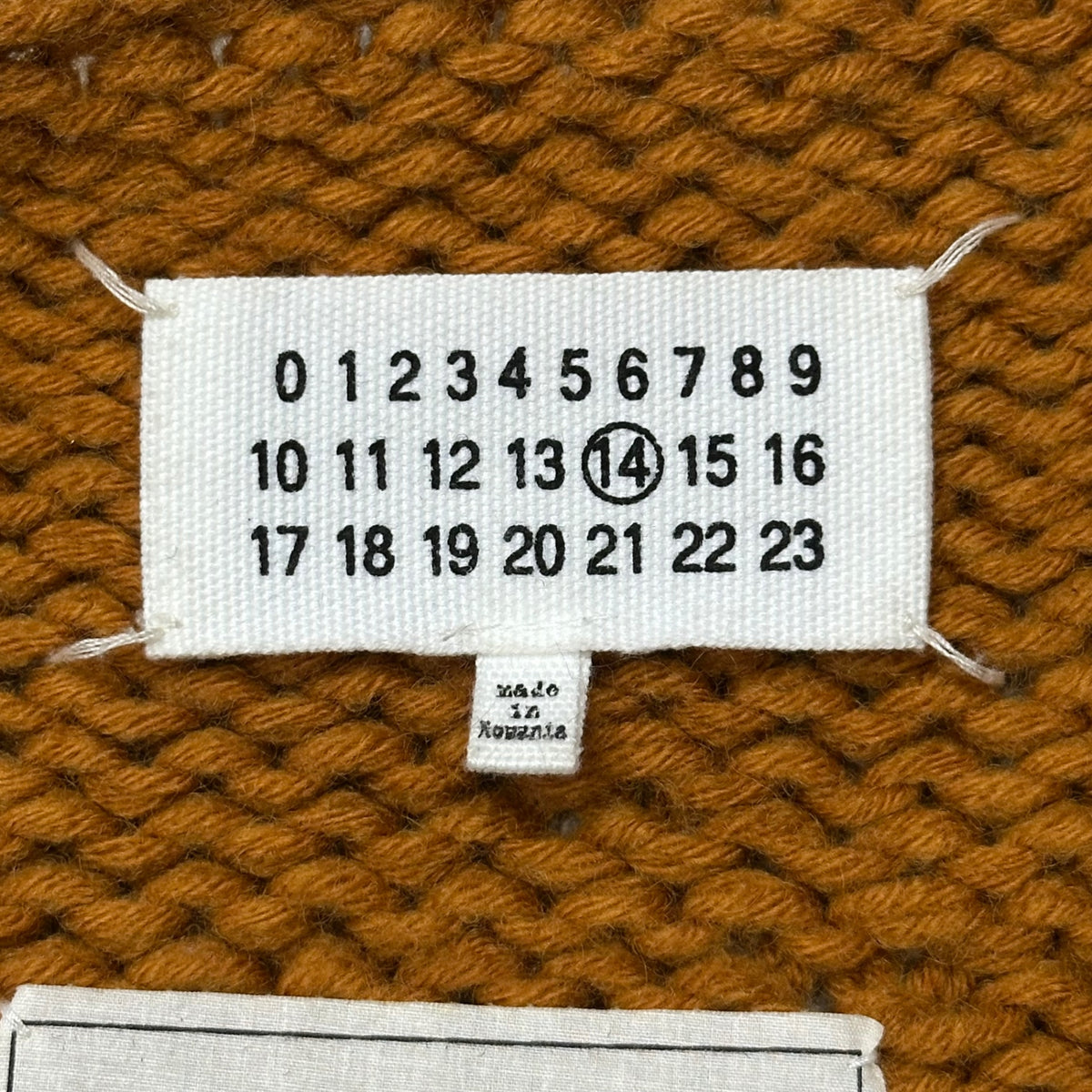 MAISON MARGIELA(メゾンマルジェラ) 2017AW "REPLICA" 1970's PROJECT-300% HAND-KNITTED レプリカ フリンジ ローゲージ ニット S30GP0208 S オレンジ×ネイビー 子供服を300％拡大したデザイン