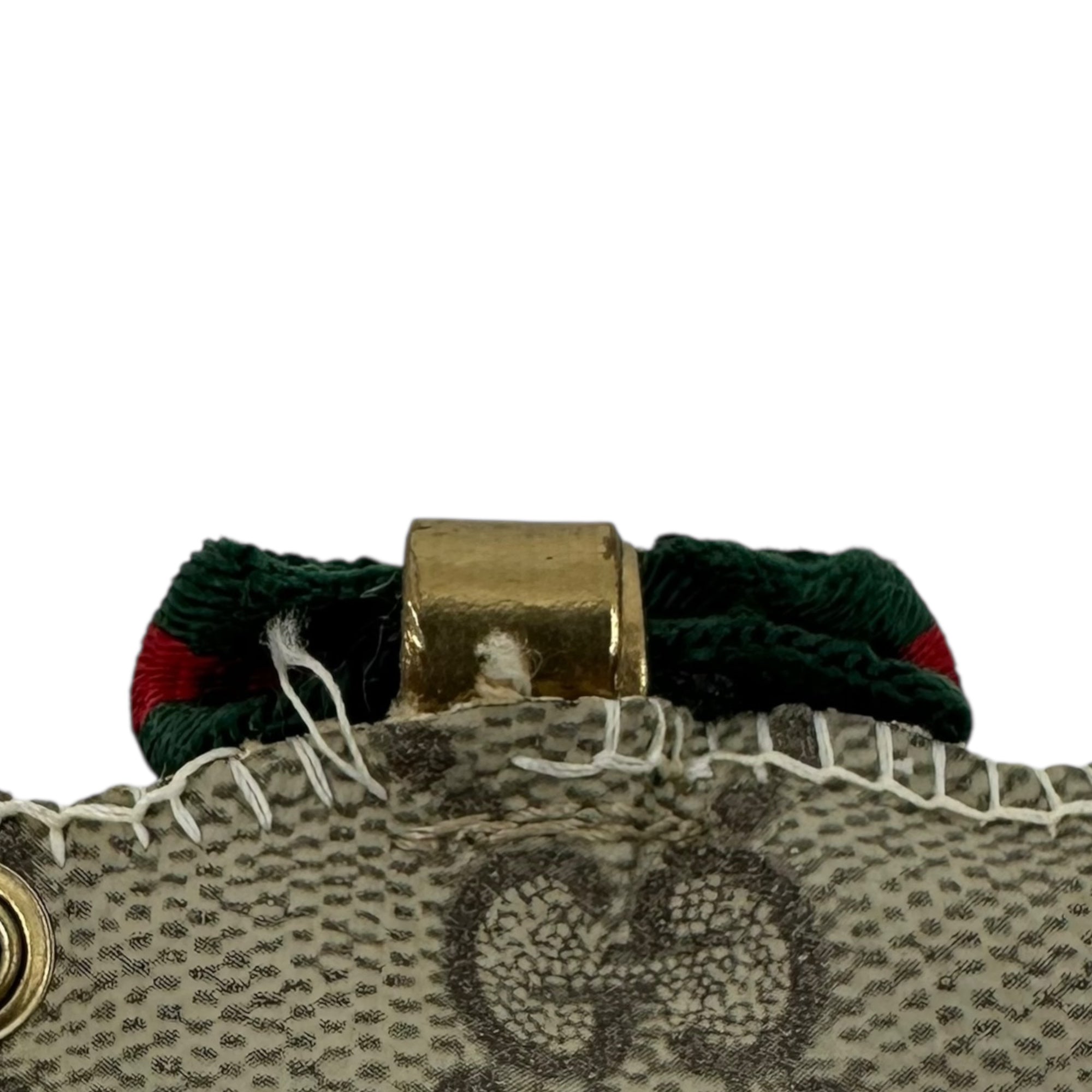 GUCCI(グッチ) GUTTARI GG Supreme Charm ガットリ GG スプリーム チャーム グレー キーホルダー ファー