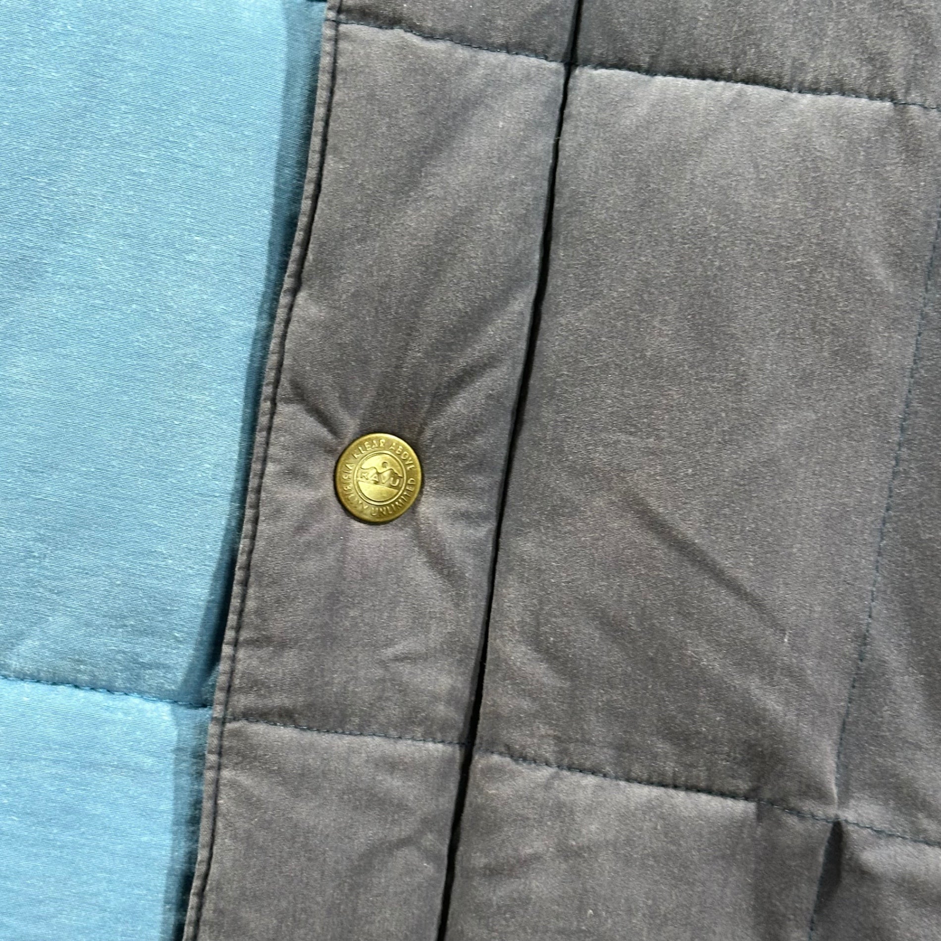 KAVU(カブー) Switchable Insulated Vest 切替 中綿 ベスト 19820340 L カーキ×ブルー×ブラウン