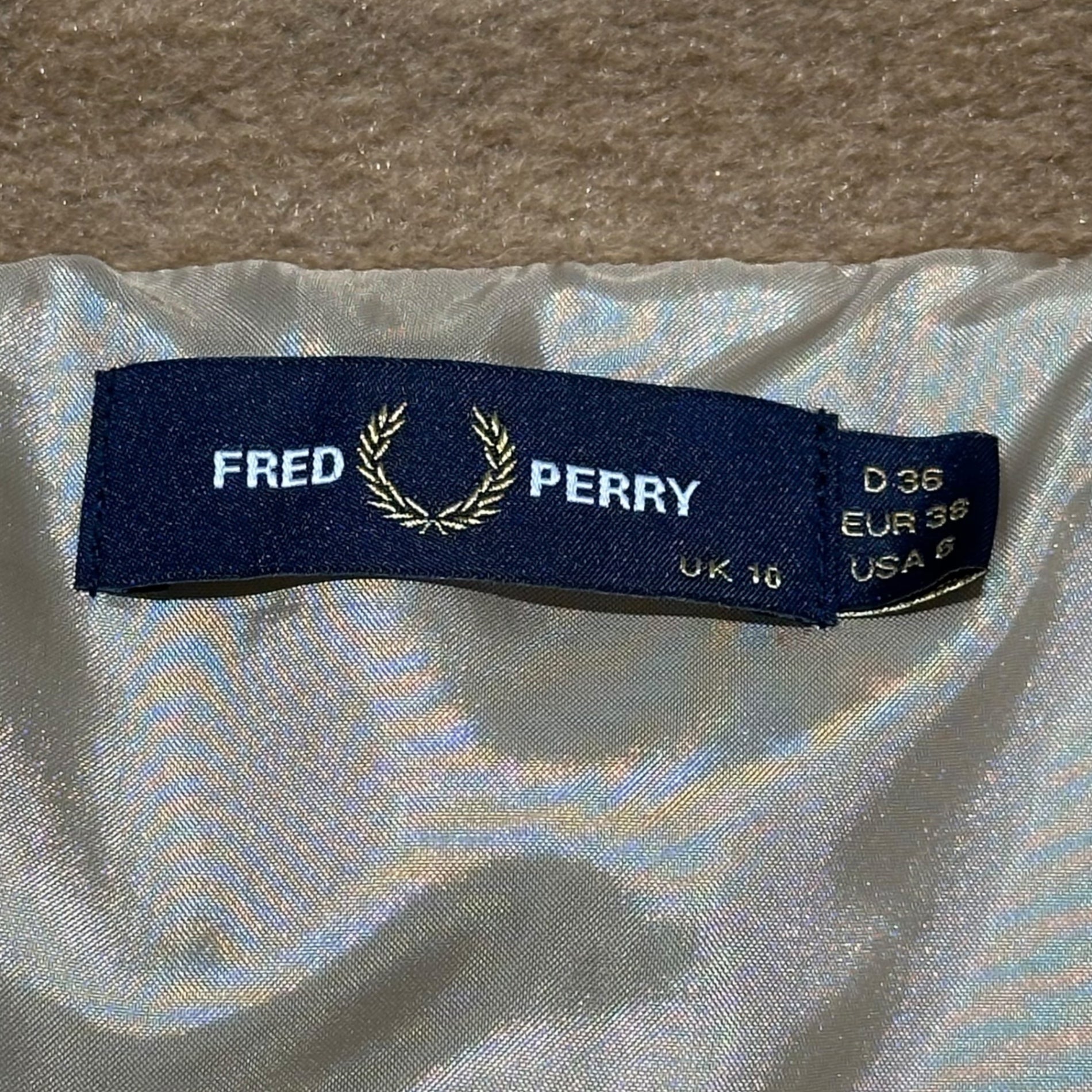 FRED PERRY(フレッドペリー) Caban Jacket ウール混 キャバン ジャケット F6302 10(M) キャメルブラウン 参考定価37,400円(税込) メンズ着用可能サイズ