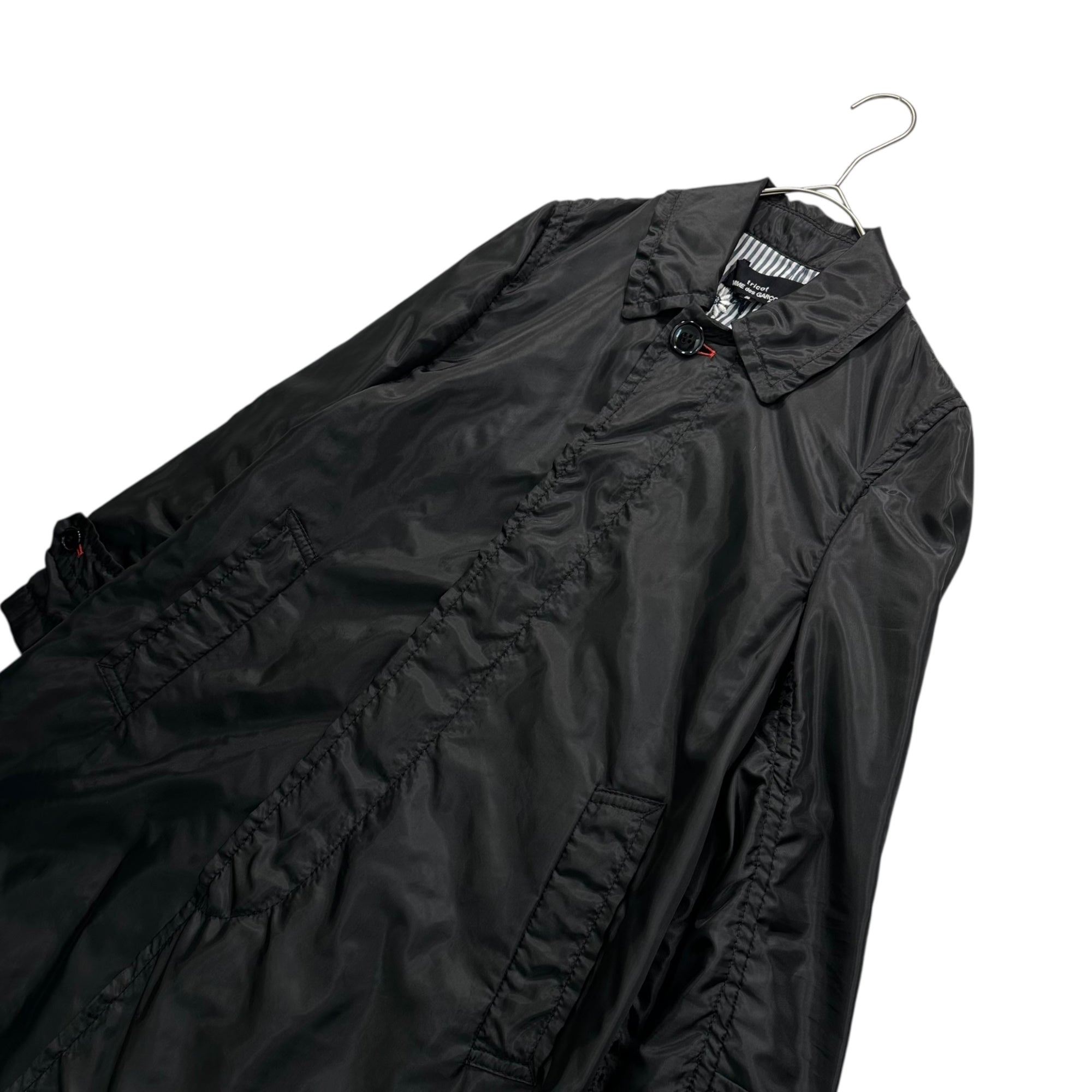 tricot COMME des GARCONS(トリココムデギャルソン) 12SS Inner Stripe × Floral Embroidery Polyester Coat インナー ストライプ × 花 刺繍 ポリ 比翼 コート TI-C003 S ブラック AD2011