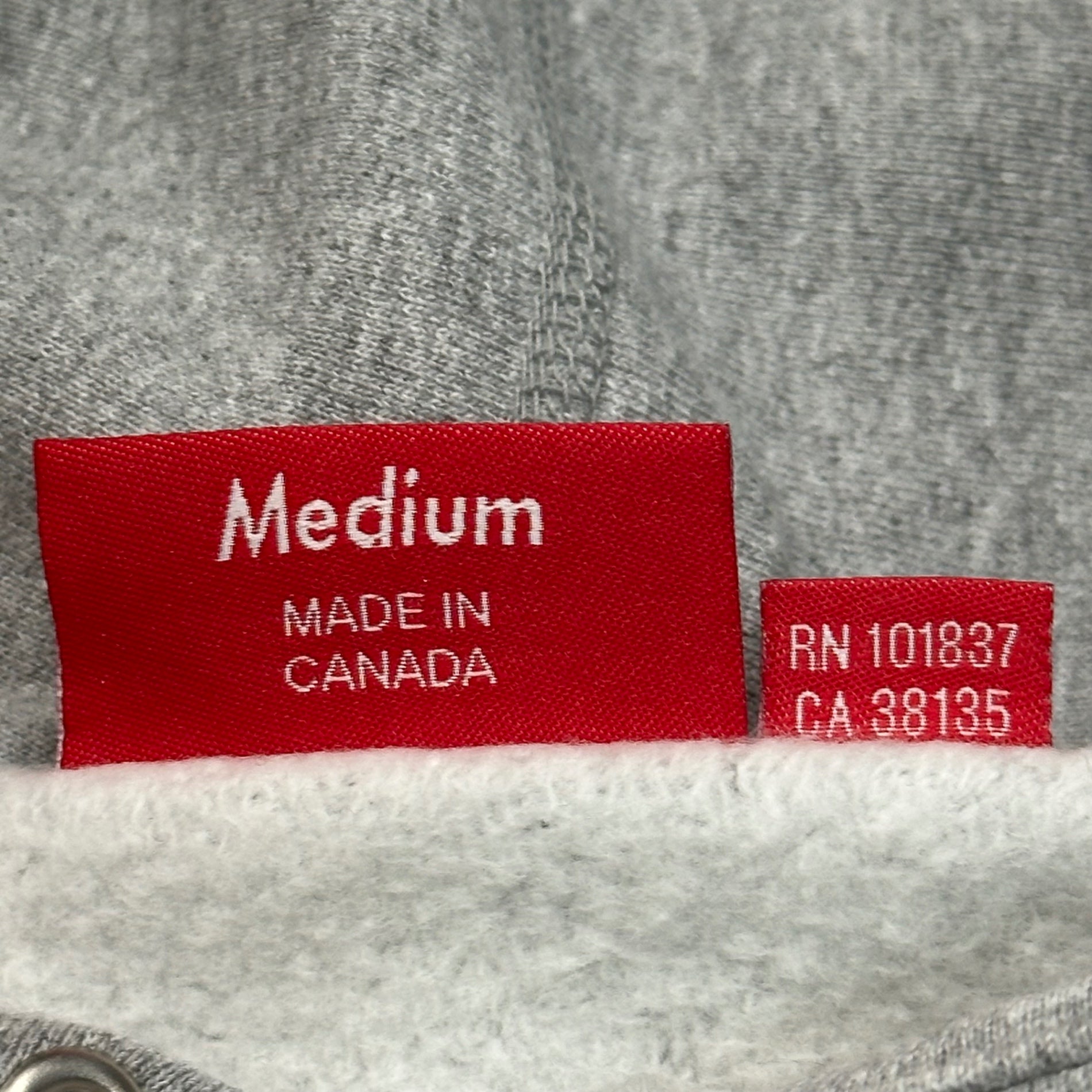 SUPREME(シュプリーム) 21AW KAWS Chalk Logo Hooded Sweatshirt  カウズ チョーク ロゴ フーデッド スウェット パーカー M グレー×ブラック