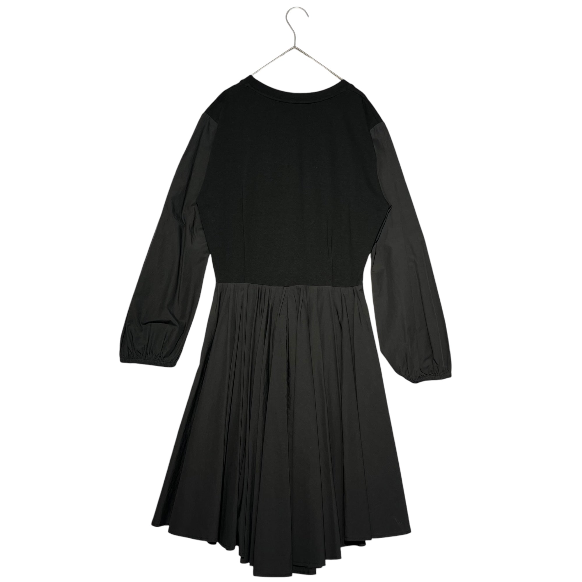 MONCLER(モンクレール) ABITO  Logo patch nylon switching flare dress ロゴ ワッペン ナイロン 切替 フレア ワンピース E10938551900 M ブラック ひざ丈 長袖