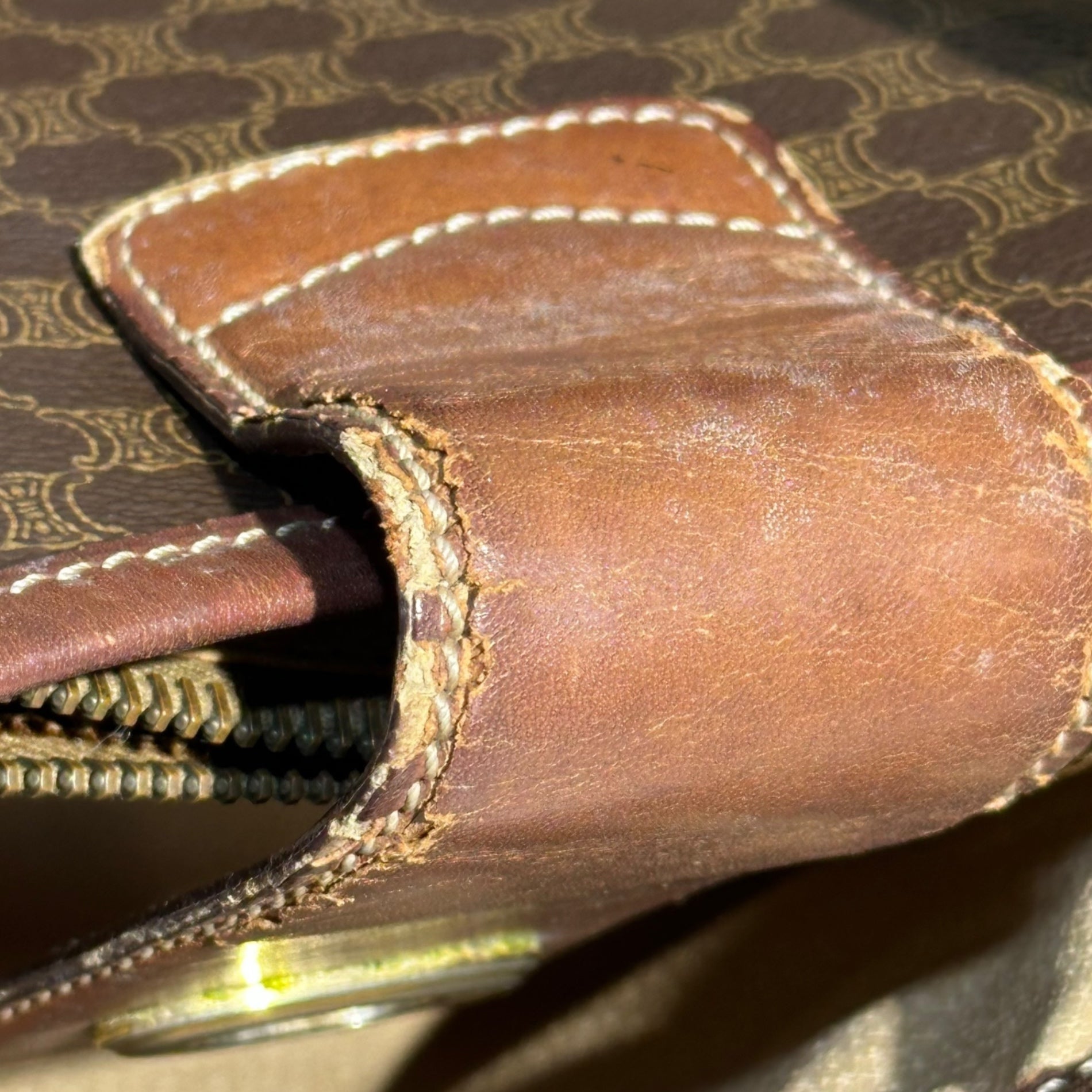 CELINE(セリーヌ) Triumph Turnlock Macadam Pattern Hobo Bag トリオンフ ターンロック マカダム柄 ホーボー バッグ ブラウン ヴィンテージ OLD オールド ワンショルダー ハンド