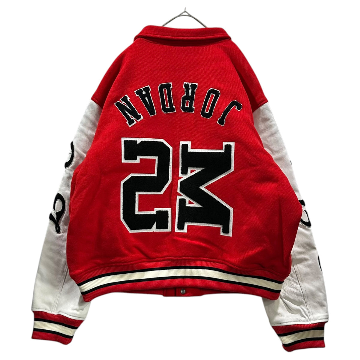 Nike Jordan x SAINT Mxxxxxx(ジョーダン × セントマイケル) 26SS M J SM Varsity Jacket Red/White マイケル ジョーダン ヴァーシティ ジャケット スタジャン SM-MK8-0000-J08 L レッド×ホワイト