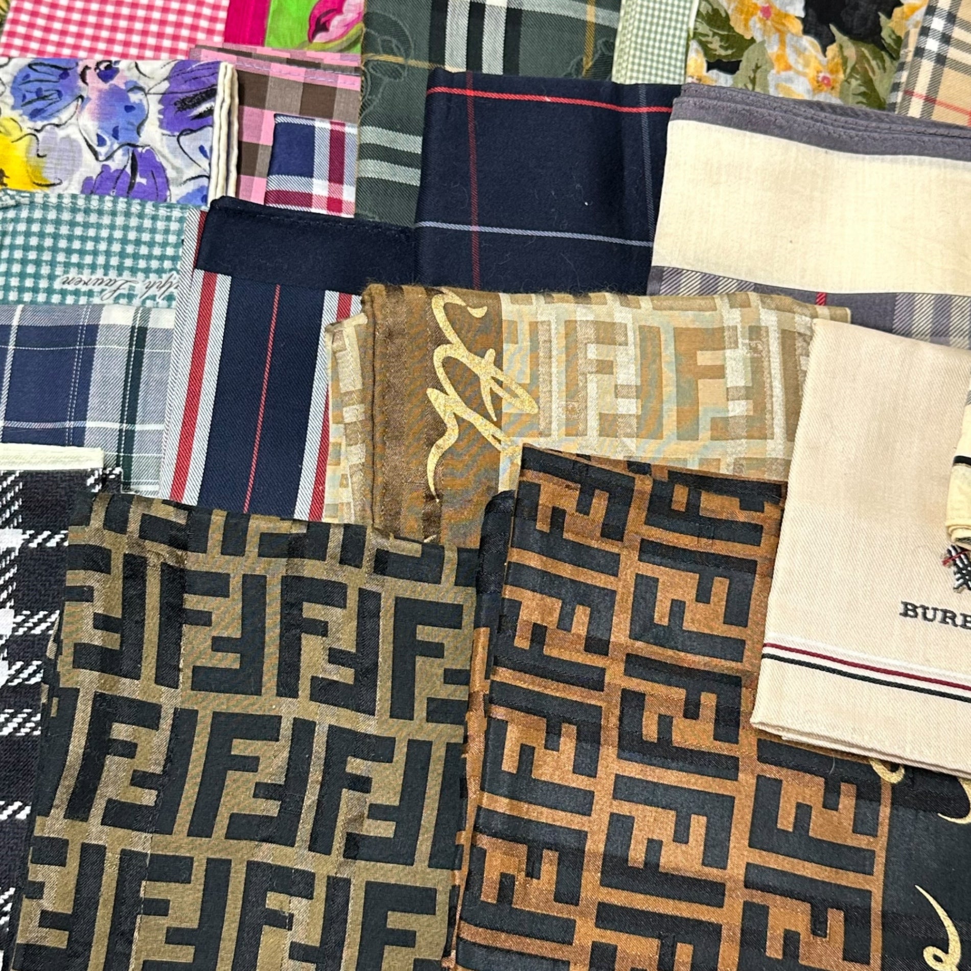 BURBERRY(バーバリー) ブランド ミックス ハンカチ セット 34点 BURBERRY11点 /RALPH LAUREN 7点 / DIOR 2点 / FENDI 3点 / Yves Saint Laurent 4点 / その他 7点 大量 まとめ