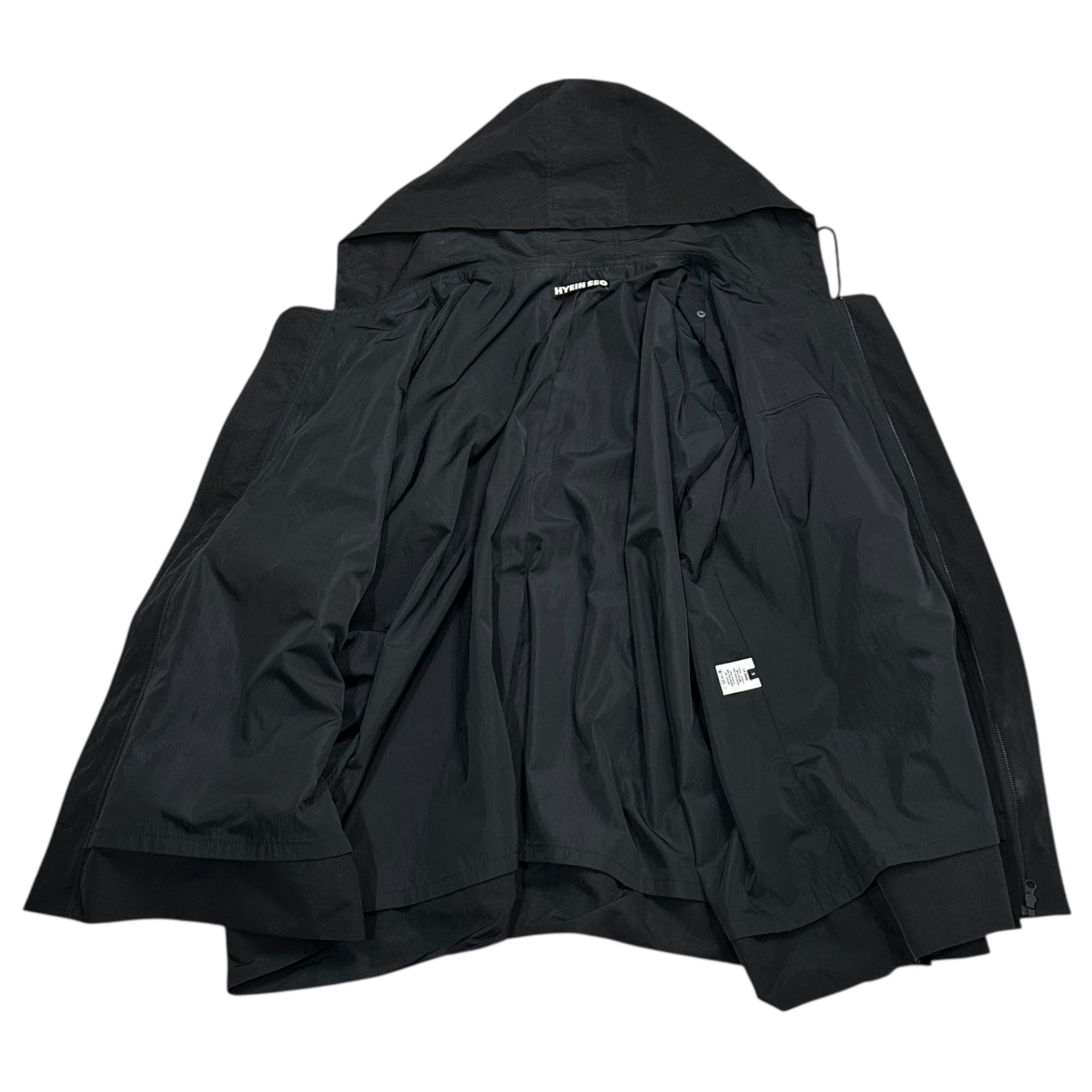 HYEIN SEO(ヘインソ) ANORAK WITH DETACHABLE BAG アノラック ジャケット 3 ブラック マウンテンパーカー テック バッグ