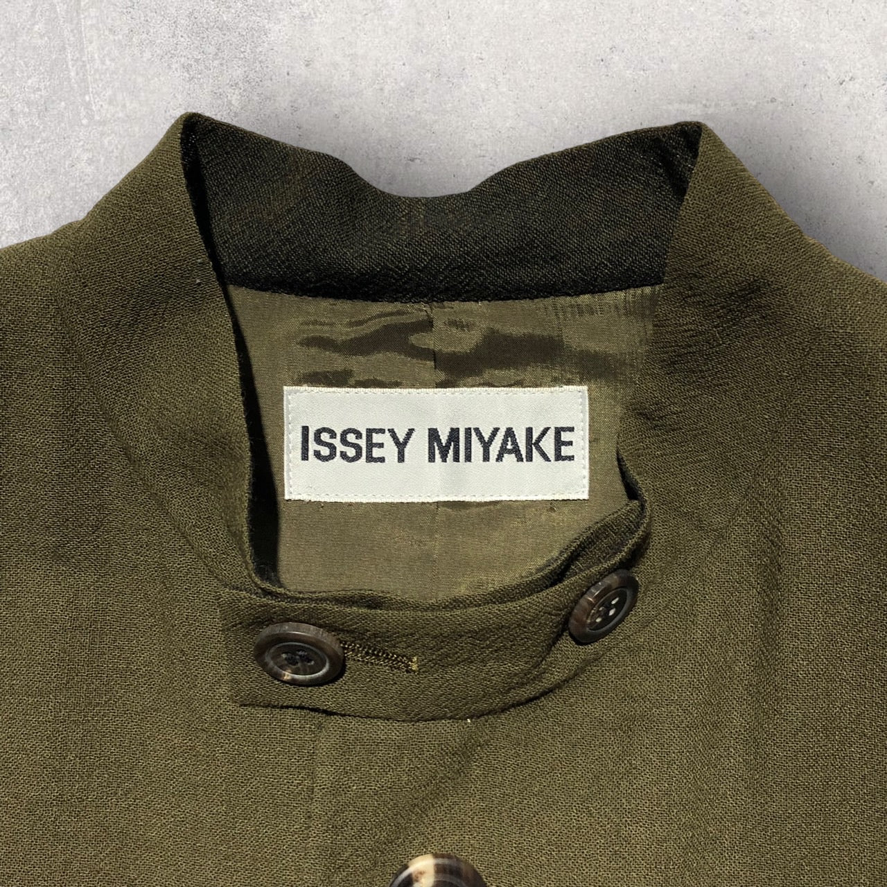 ISSEY MIYAKE(イッセイミヤケ) 95'sマオカラーウールジャケット IM53-FD119 L カーキ