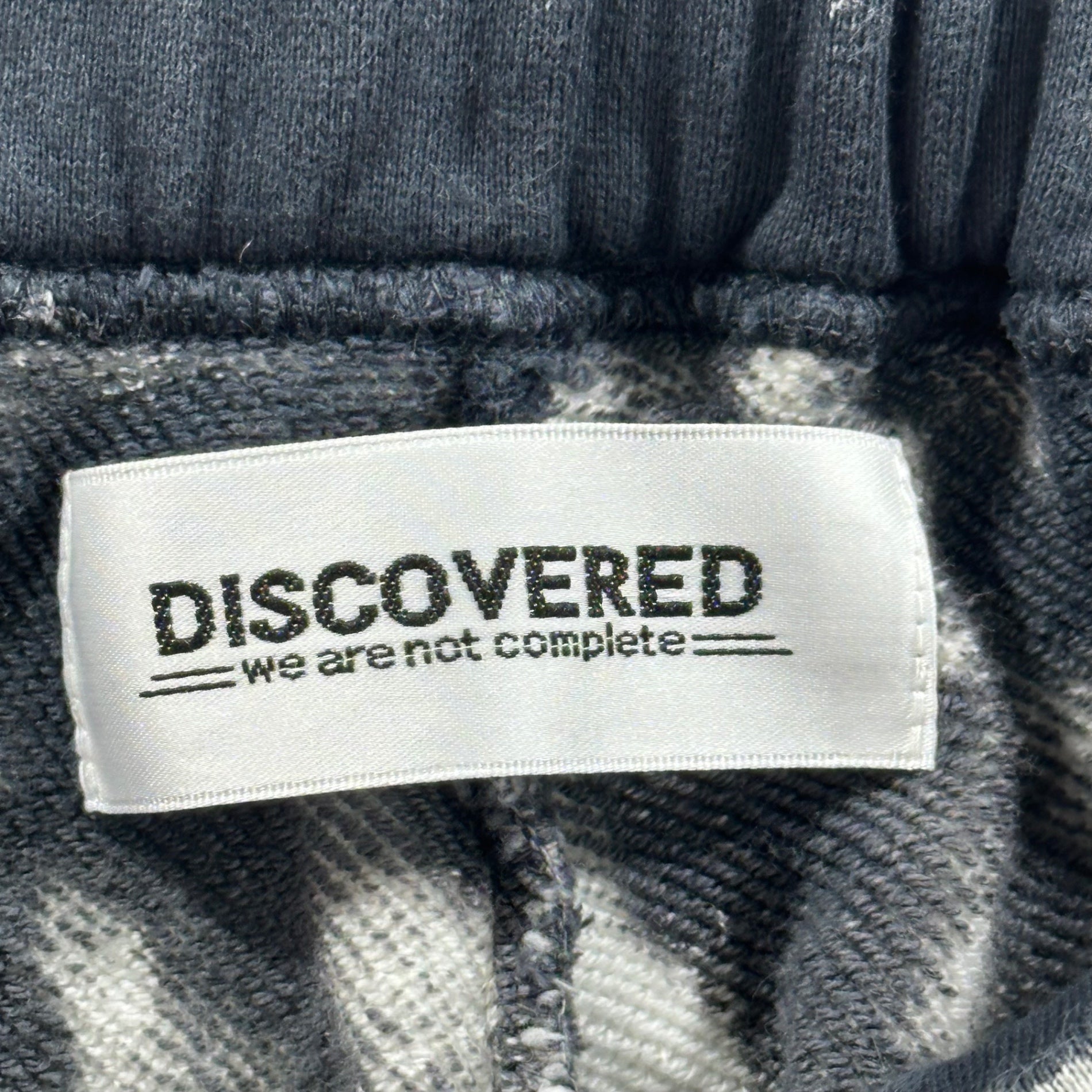 DISCOVERED(ディスカバード) 25AW BLEACH SWEAT PANTS ブリーチ 加工 スウェット パンツ DC-AW25-CU-15 1(S程度) ホワイト×ブラック 参考定価44,000円(税込)