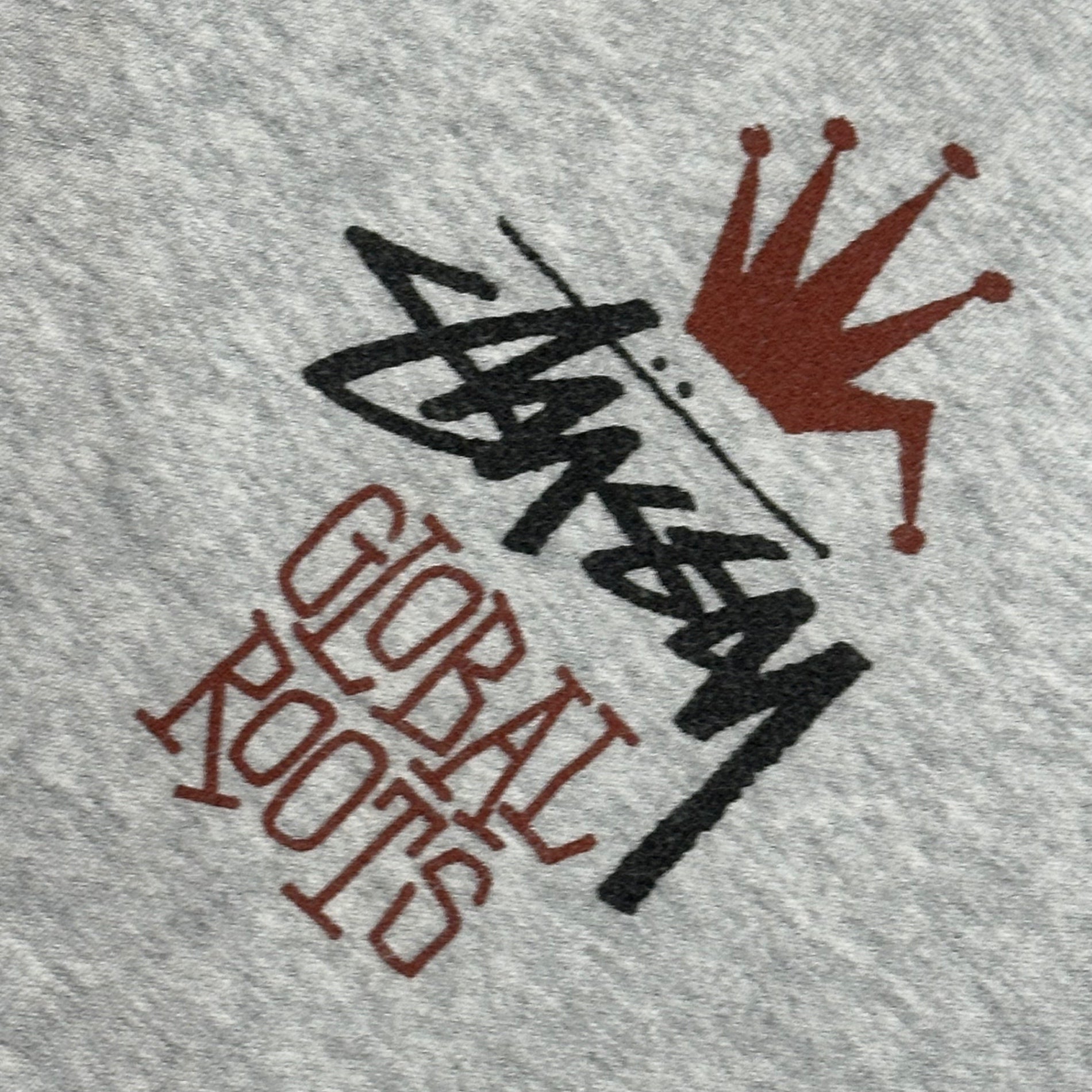 STUSSY(ステューシー) Global Roots Hoodie ロゴプリント プルオーバー パーカー XL ライトグレー