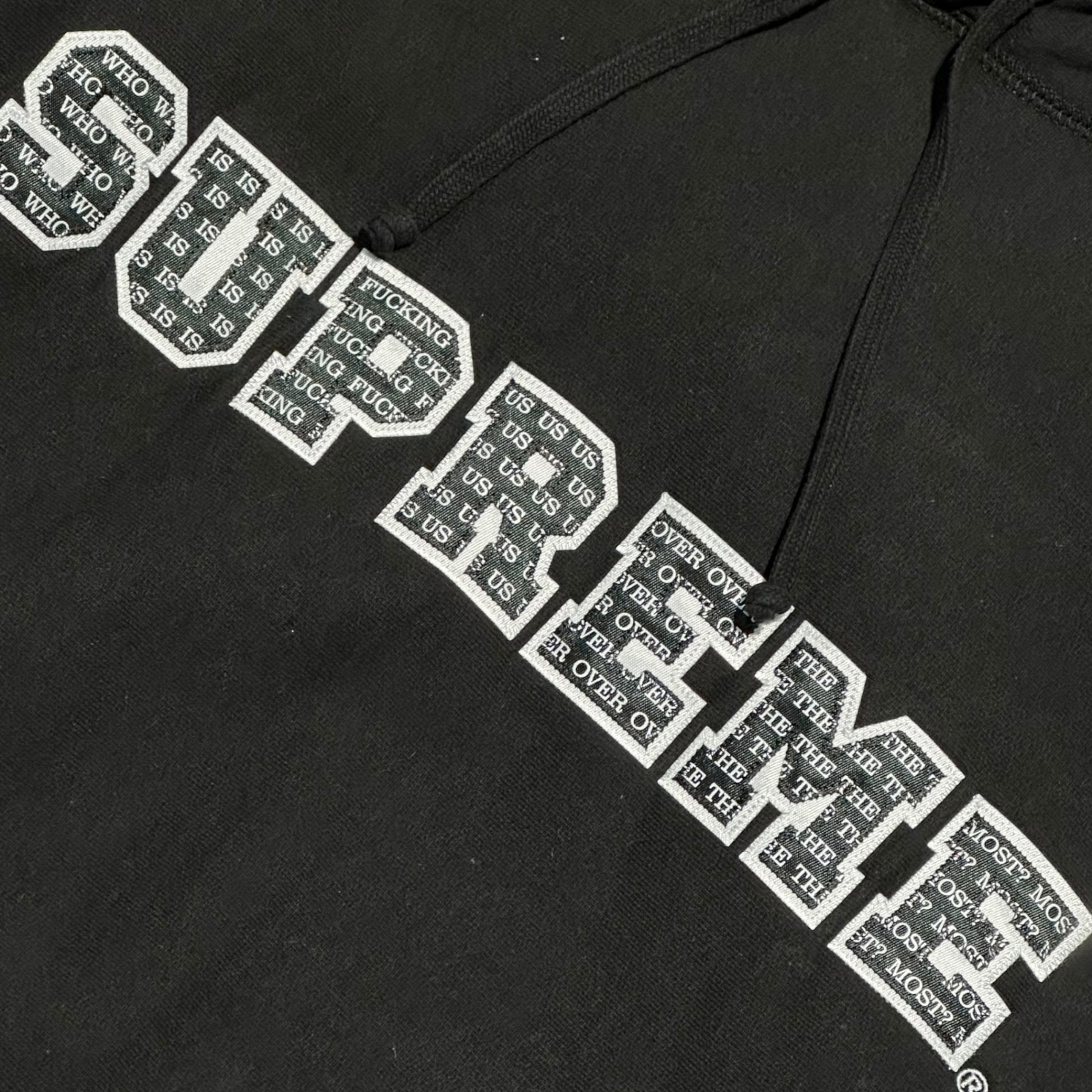 SUPREME(シュプリーム) 19AW The Most Hooded Sweatshirt ロゴ アップリケ プルオーバー パーカー L ブラック 19FW フーディ