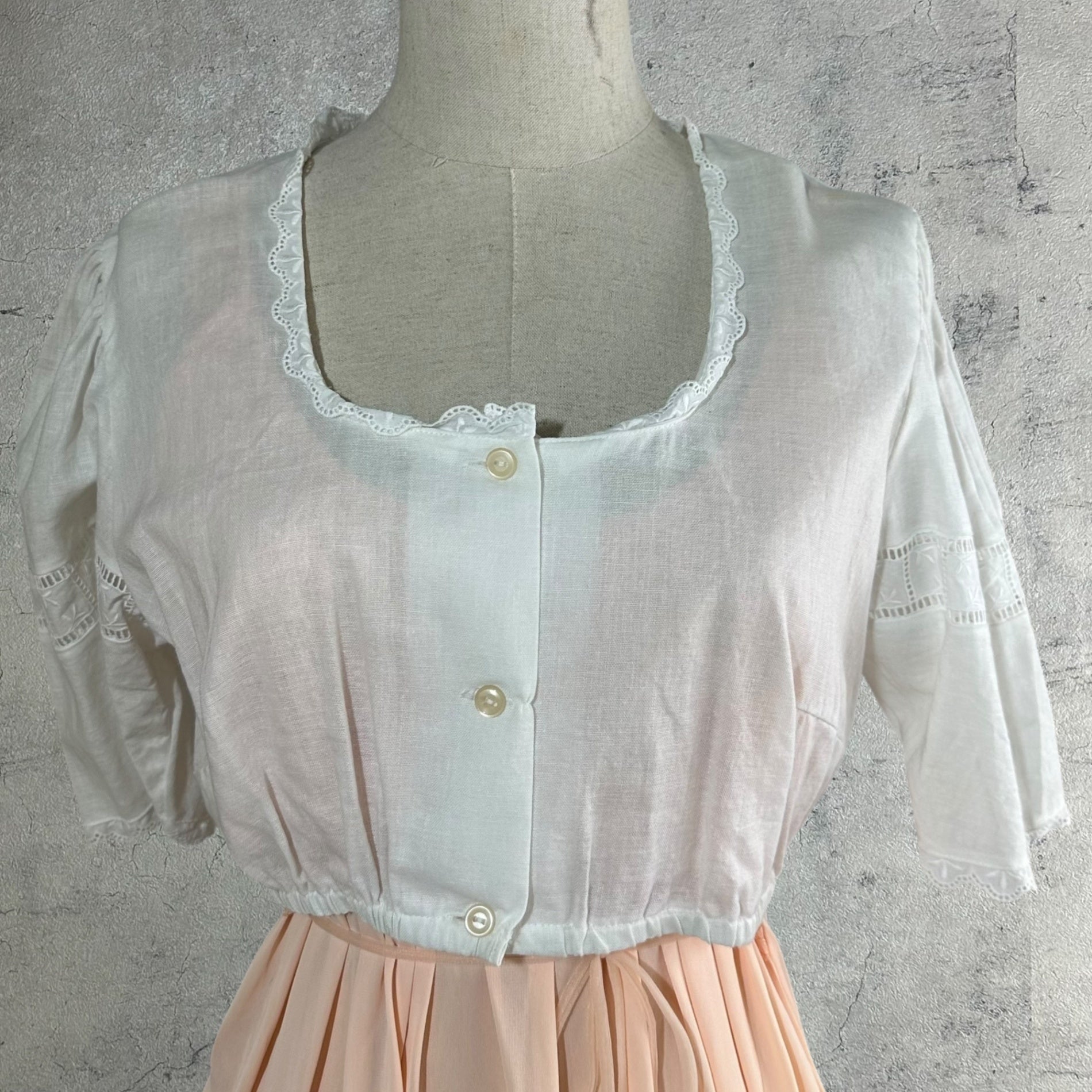 VINTAGE(ヴィンテージ) 70’s front ribbon salmon pink camisole onepiece サーモンピンクのリボンとキャミソールロング丈ワンピース 表記無し(M〜Lサイズ程度) ピンク
