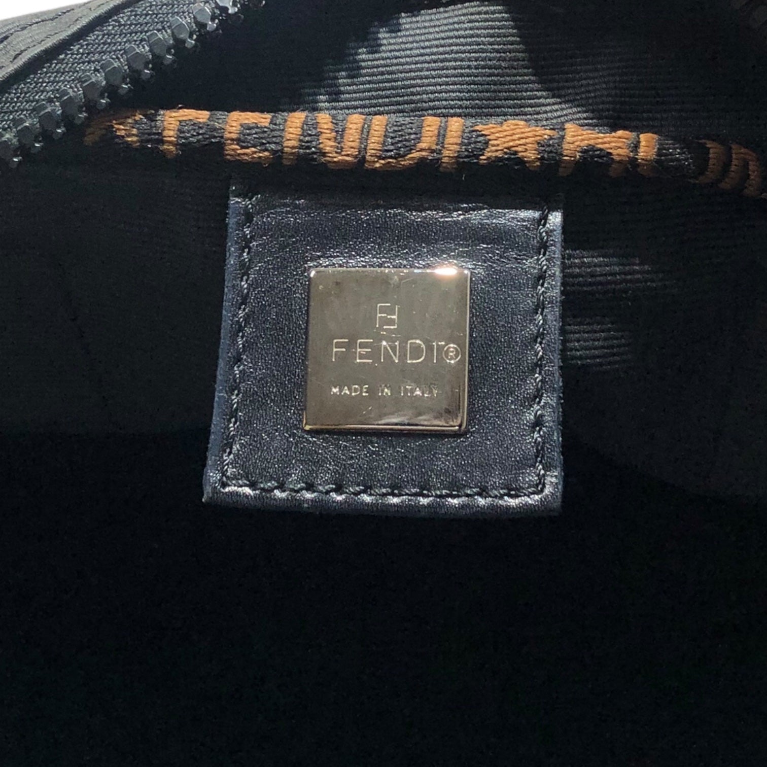 FENDI(フェンディ) vintage logo nylon shoulder bag ヴィンテージ ナイロン ロゴ ショルダー バッグ 2321.26627.098 ブラック×ブラウン OLD